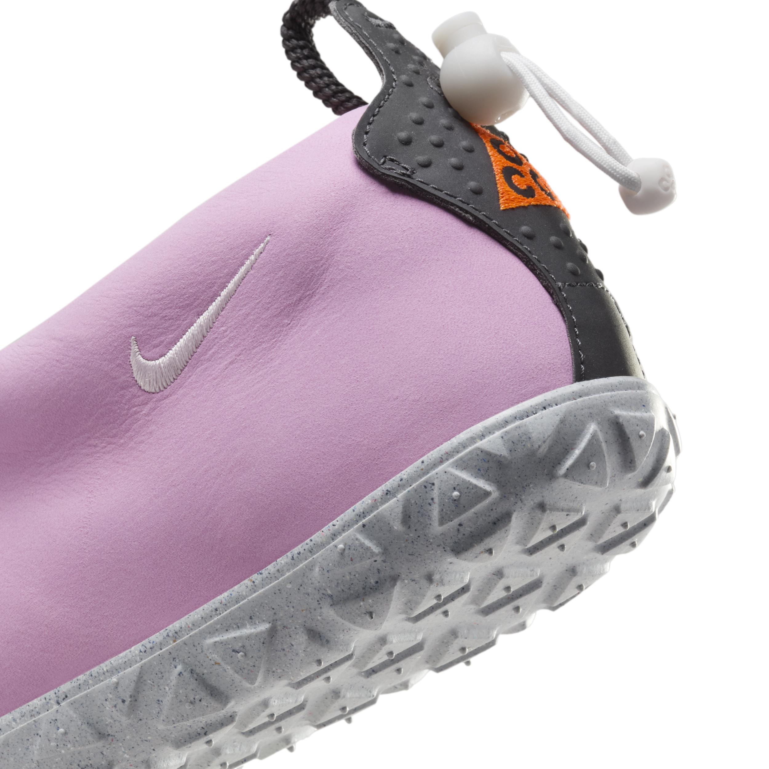 Men's Nike ACG Moc Premium Shoes Product Image