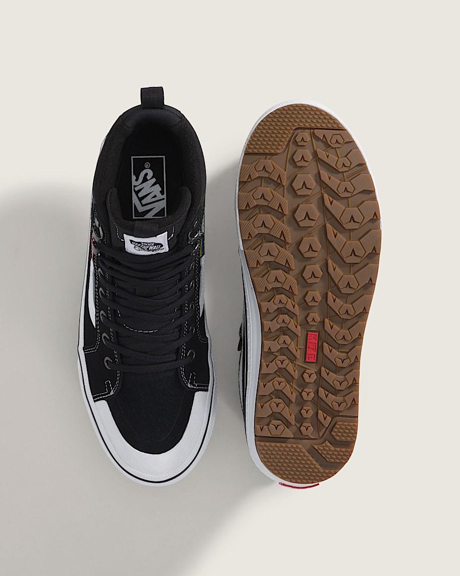 Sk8-Hi Waterproof Insulated Shoe in Black / White| Vans US Product Image