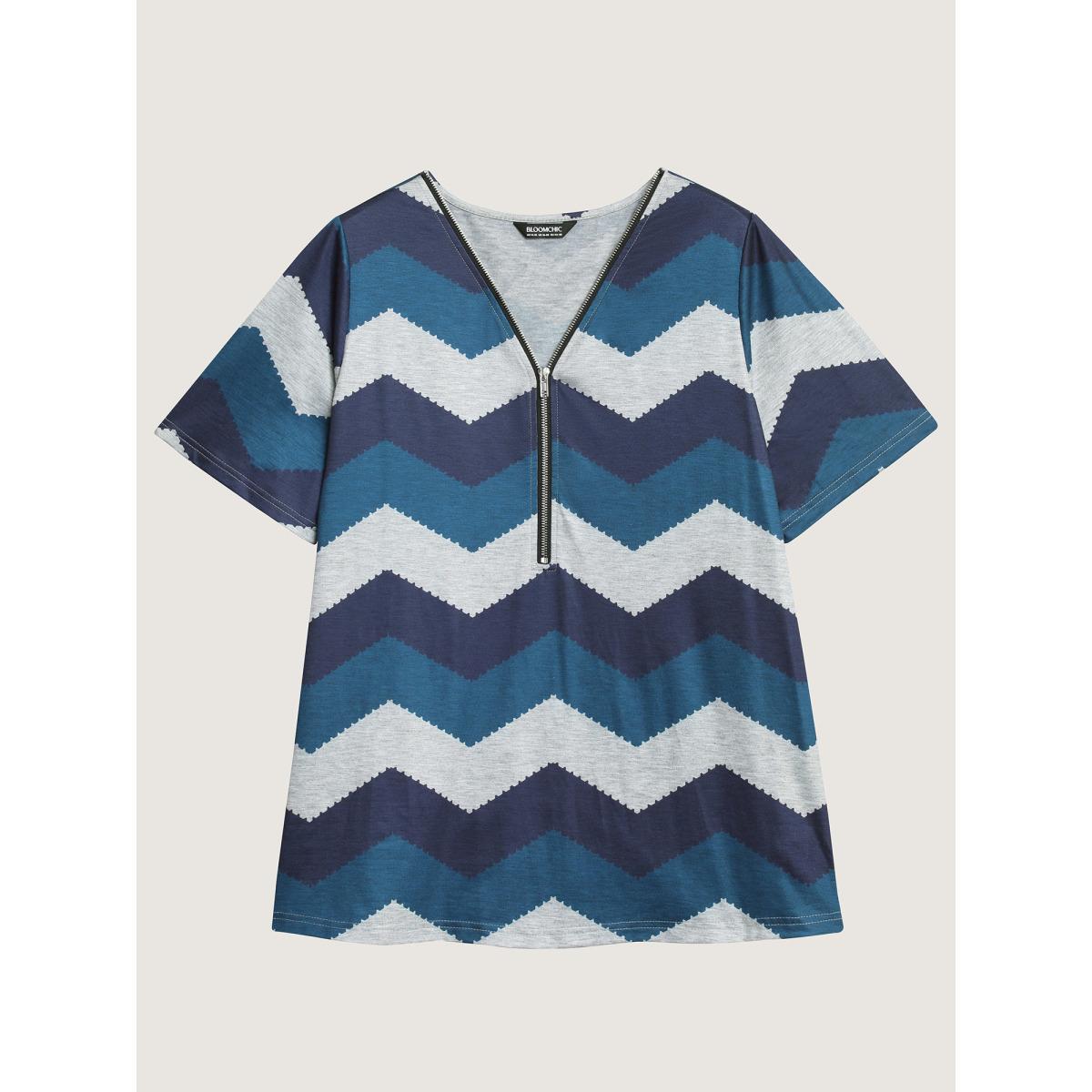 Plus Size Wavy Stripe Color Contrast Zipper T-Shirt Multicolor Women Contrast V-neck Everyday-Casual T-shirts BloomChic 18-20/2X Product Image