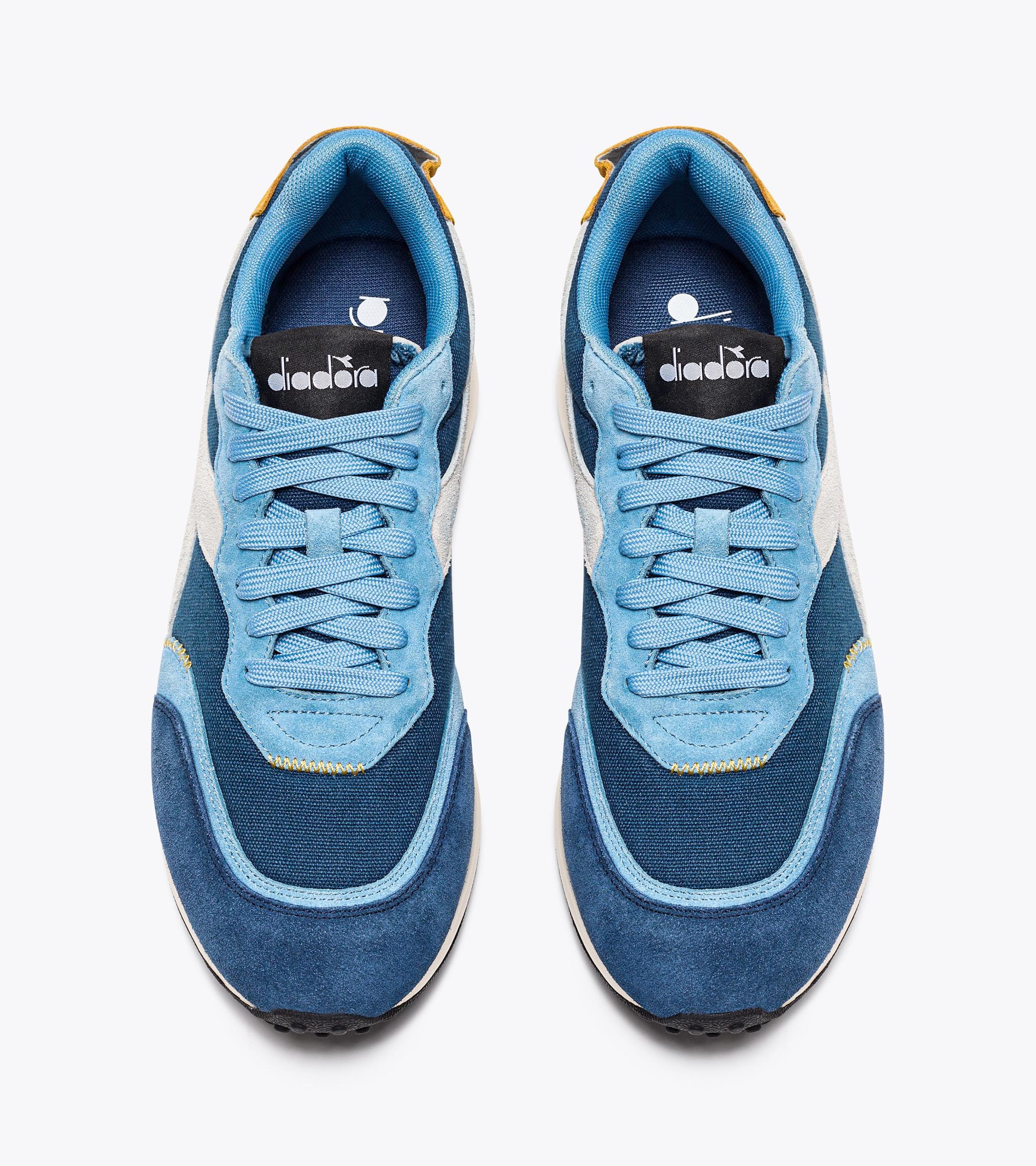 RACE SUEDE SW Product Image