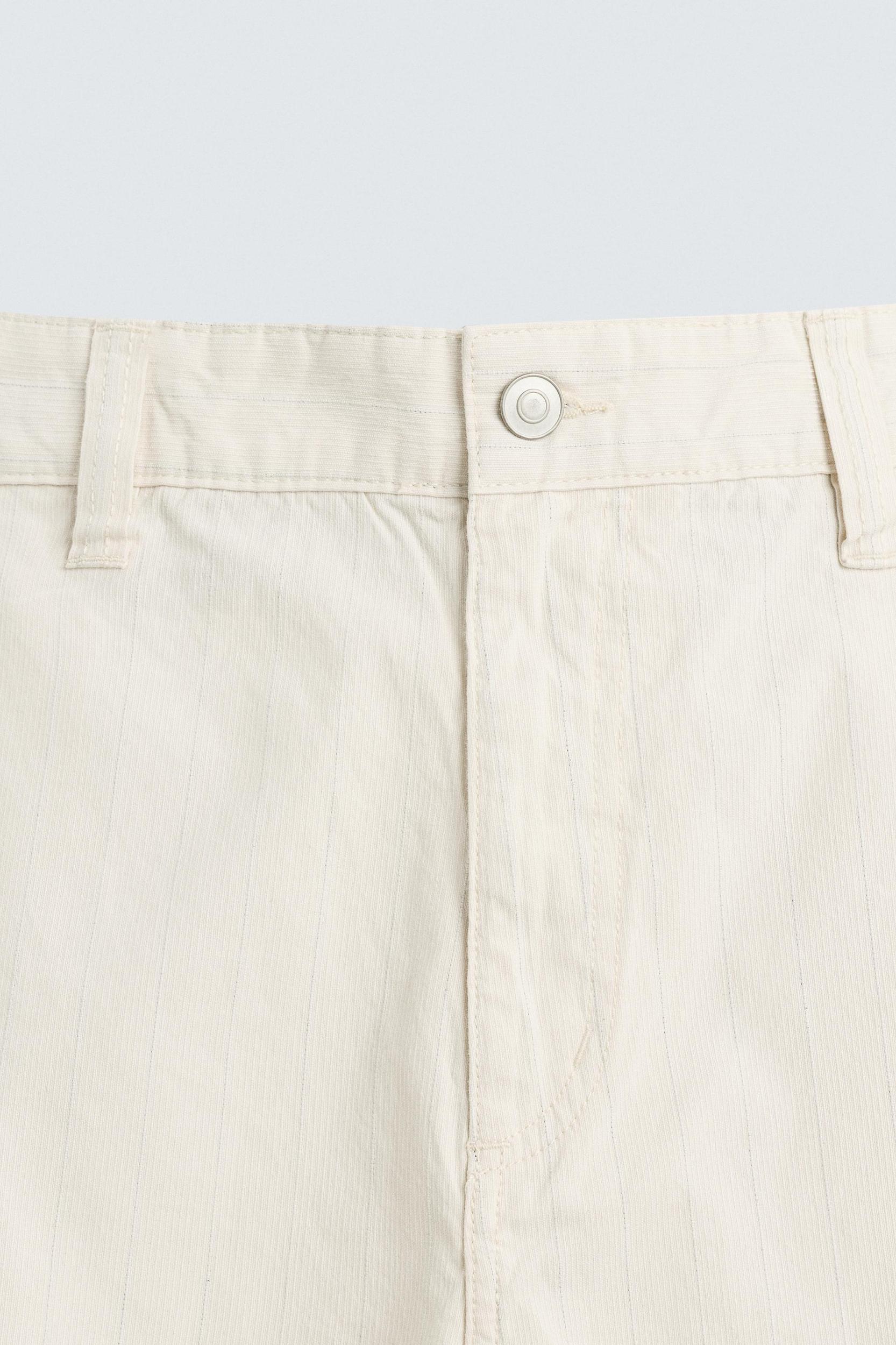 STRIPED REGULAR FIT SHORTS Product Image