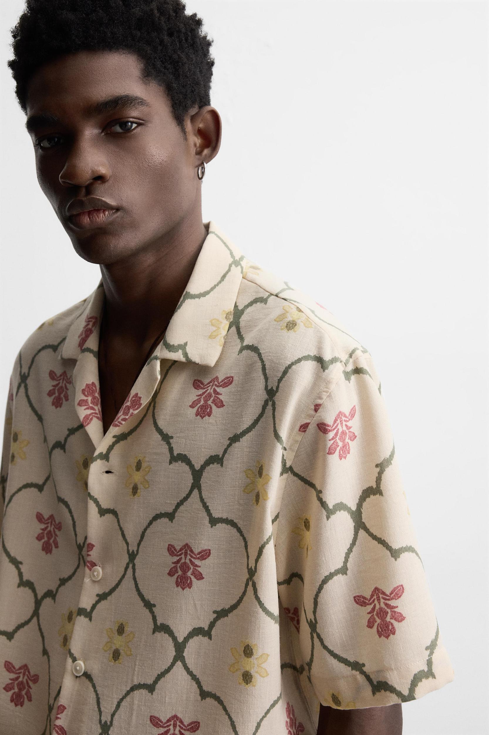 RHOMBUS PRINT SHIRT Product Image