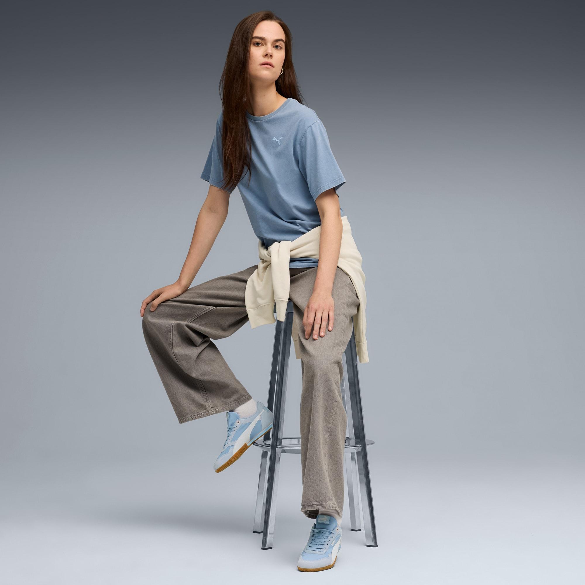 ESS ELEVATED Wash Tee Women Product Image