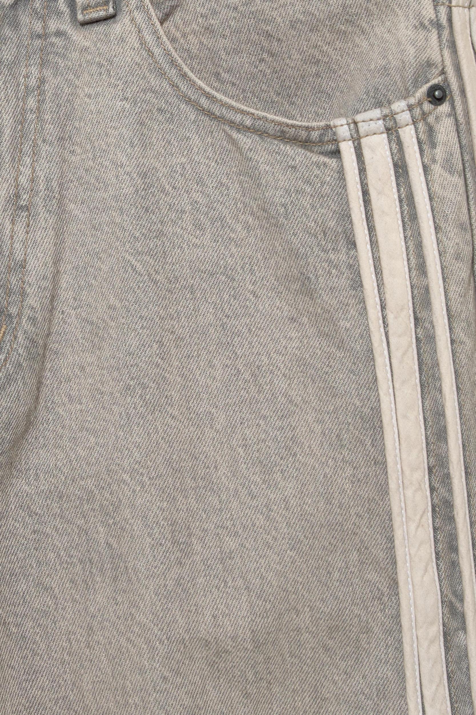 Side stripe baggy jeans Product Image