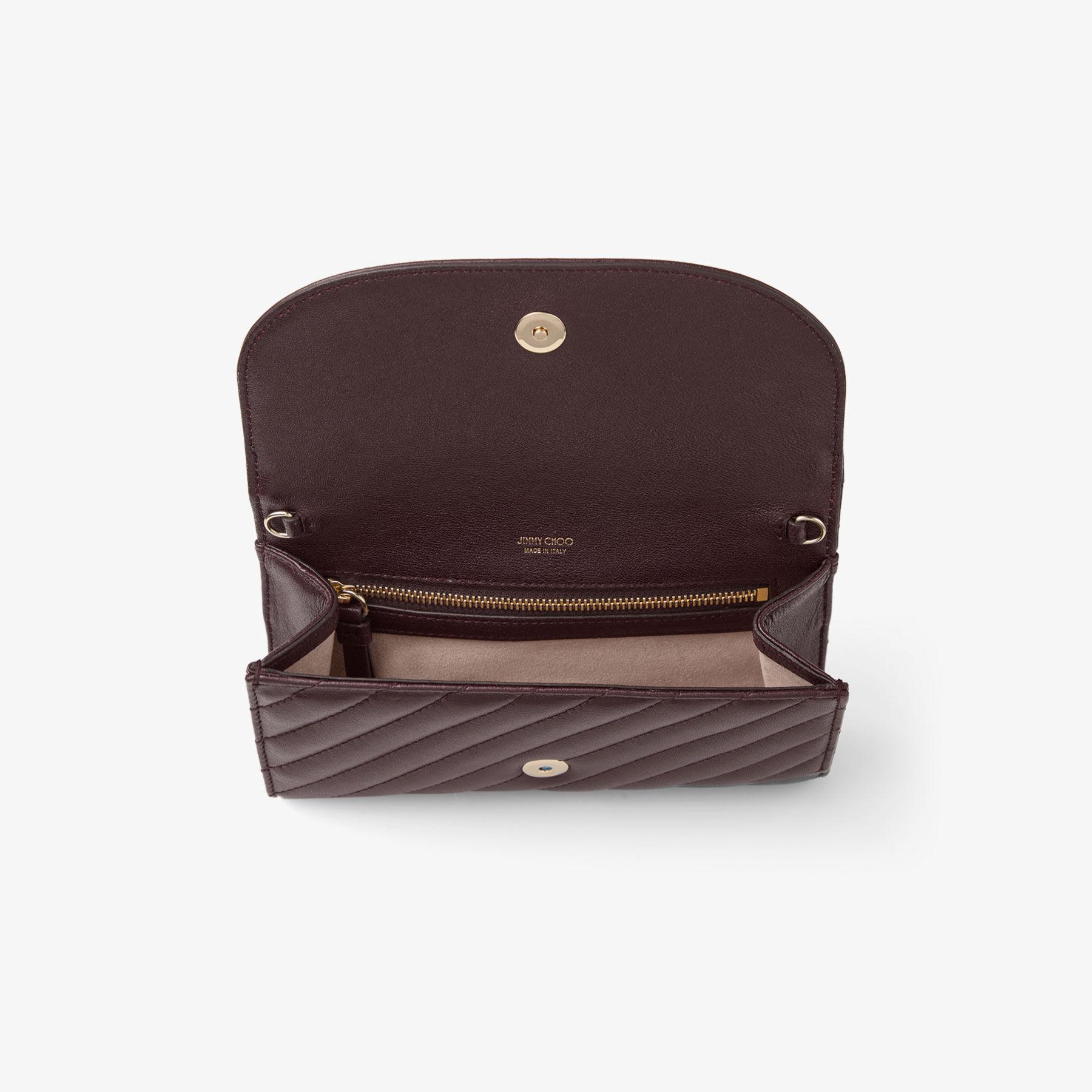 Curve Wallet With Chain Product Image