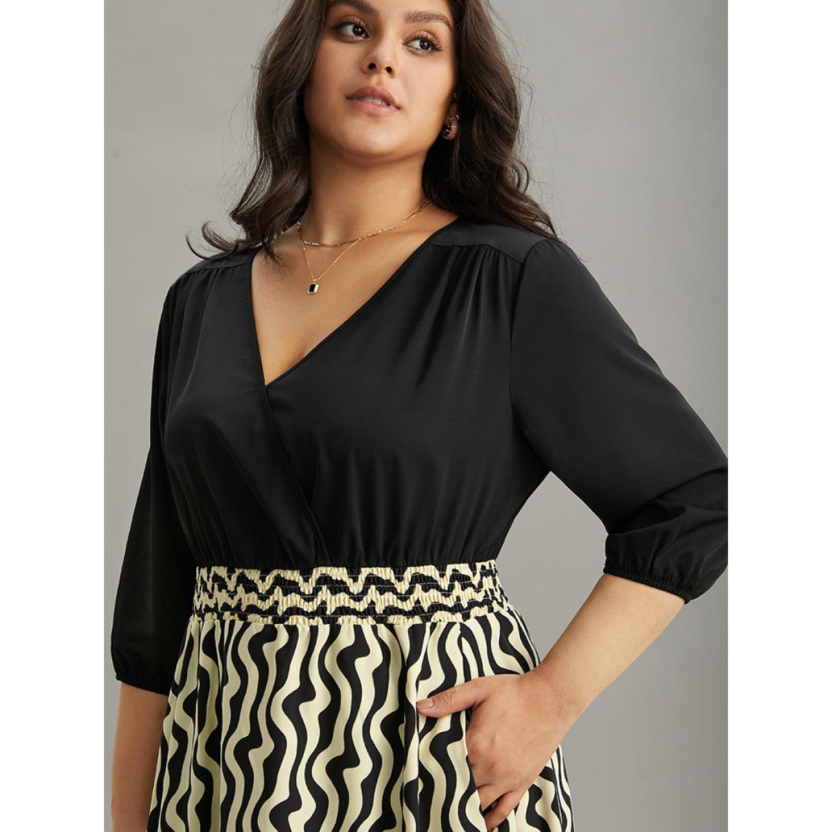 Plus Size Geometric Twill Patchwork Shirred Elastic Waist Dress Black Women Office Elastic cuffs V-neck Elbow-length sleeve Curvy Midi Dress BloomChic 18-20/2X Product Image