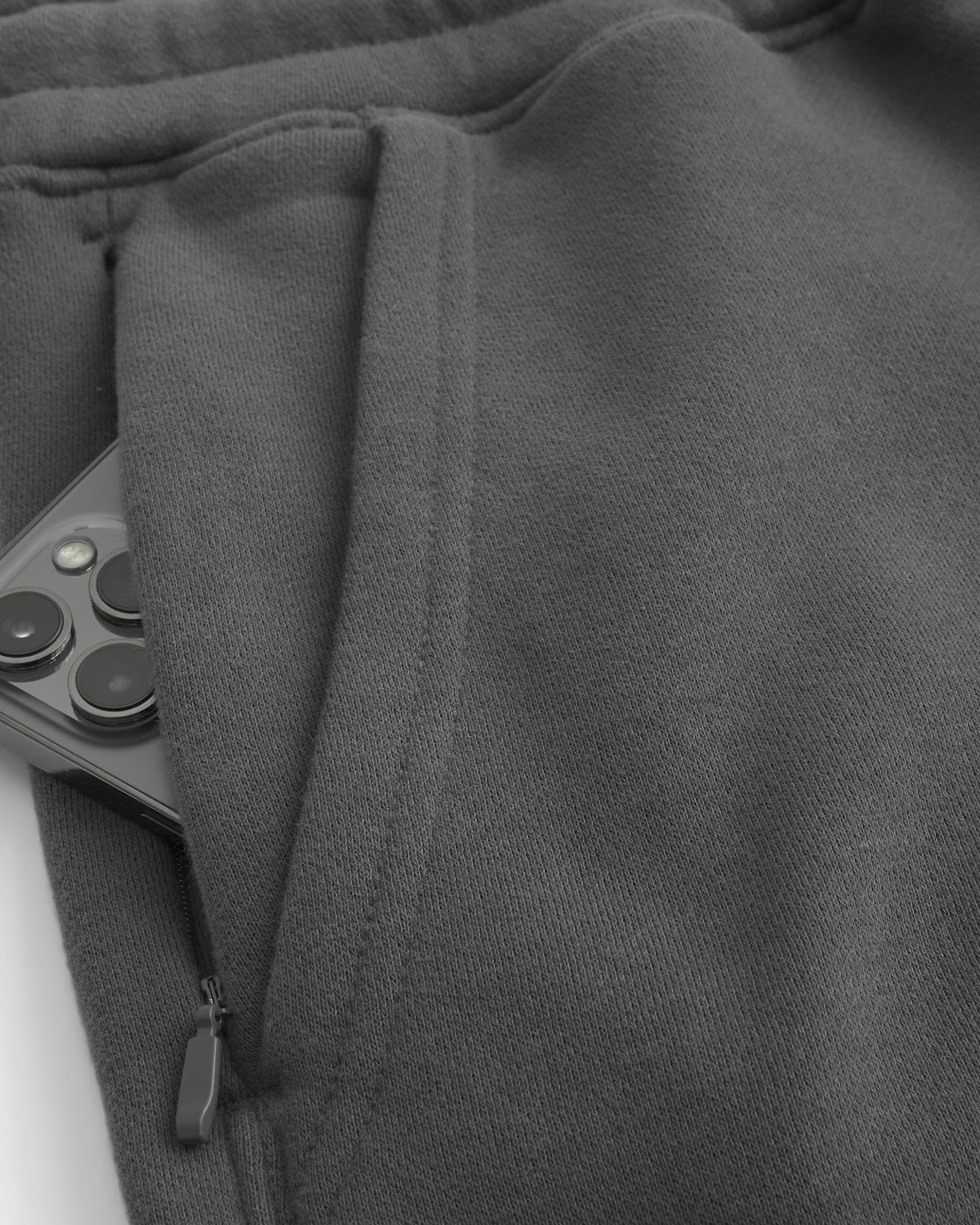 Oracle Red Bull Racing Graphic Relaxed Fleece Joggers Product Image