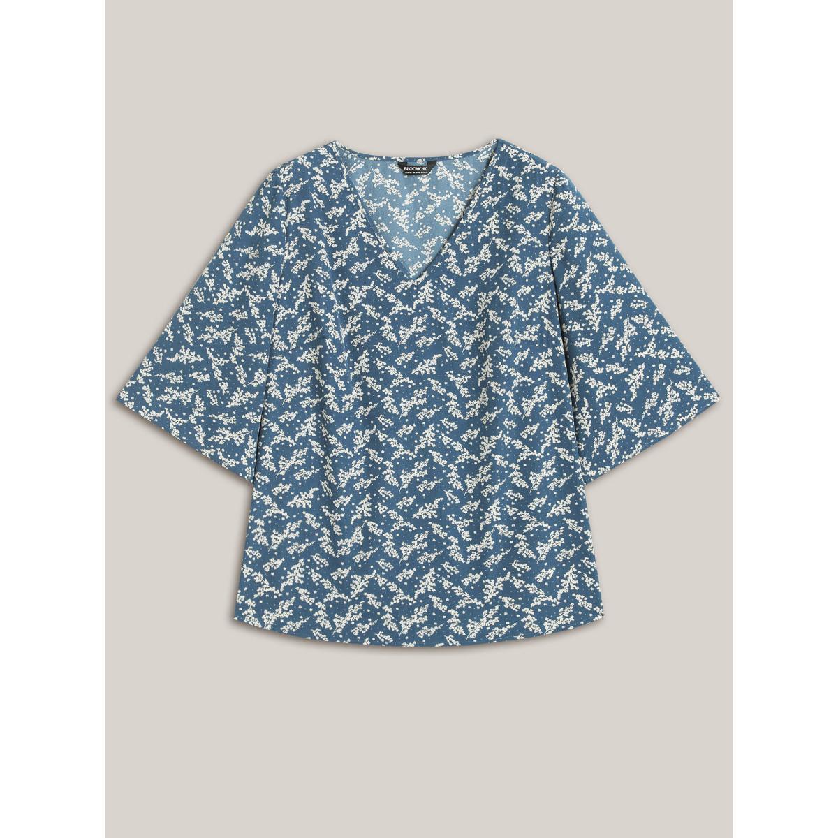 Plus Size Aegean Floral Print Curvy Hem V-Neck Shirt Women Timeless Elbow-length sleeve V-neck Vacation Blouses BloomChic 14-16/1X Product Image