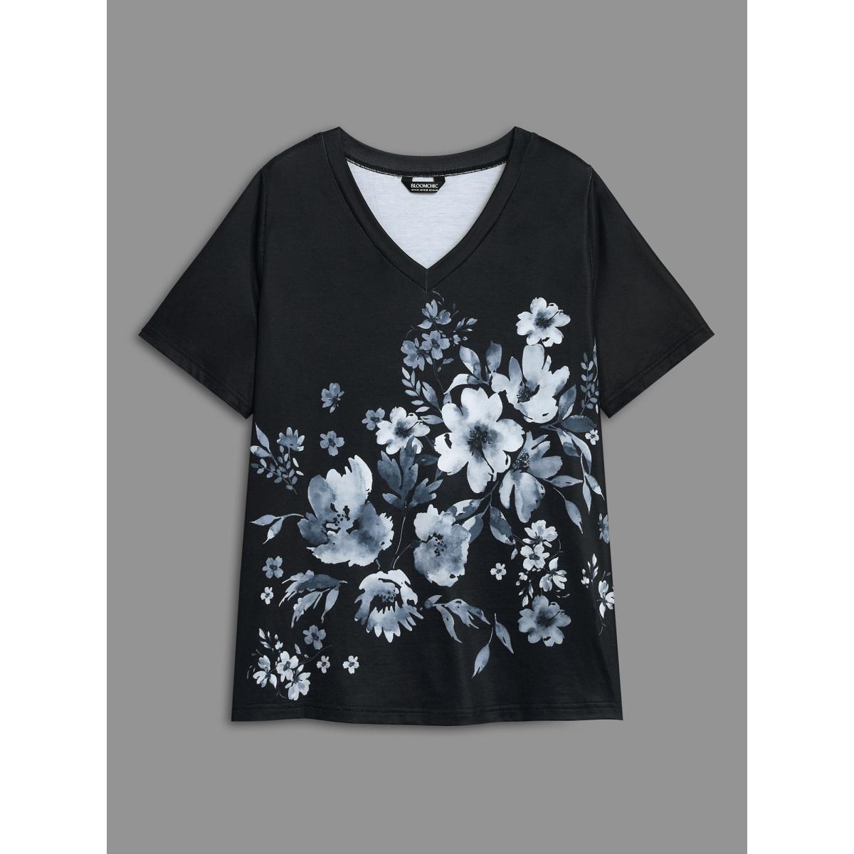 Plus Size V-Neck Floral Print Fitted T-Shirt Black Women Casual Non Natural Flowers V-neck Everyday T-shirts BloomChic 22-24/3X Product Image