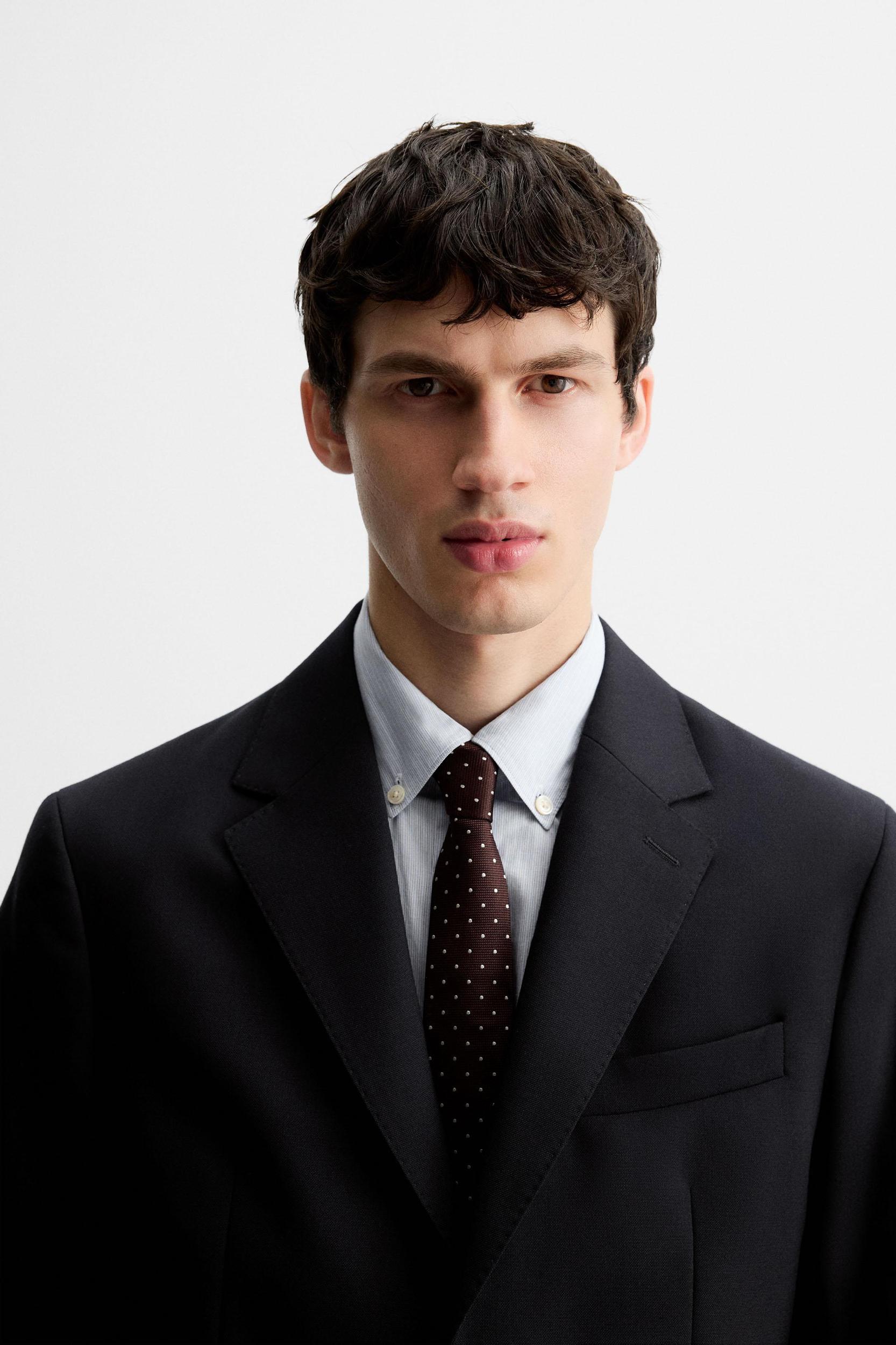 100% SILK JACQUARD TIE Product Image