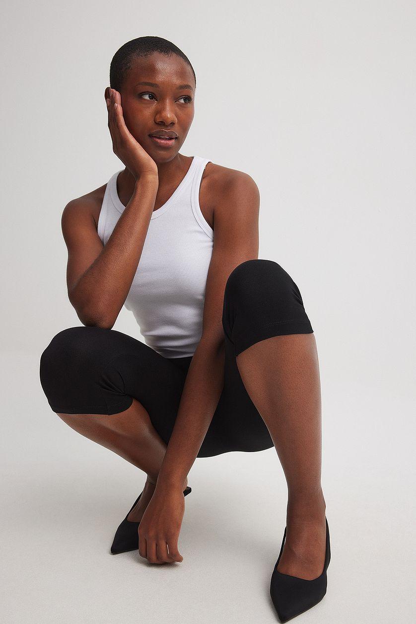 Jersey Capri Leggings Product Image