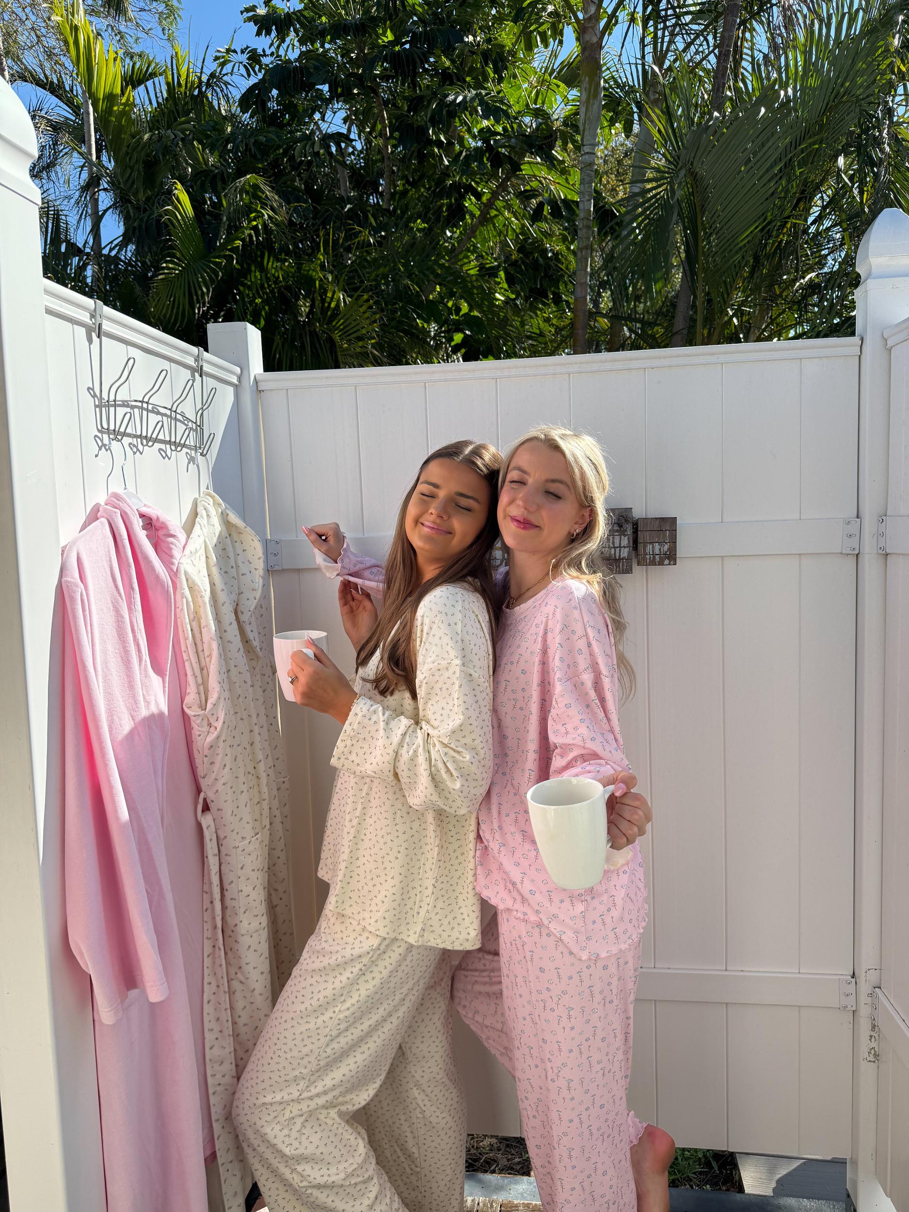 Light Pink Ditsy Floral Long Sleeve Pajama Top Product Image