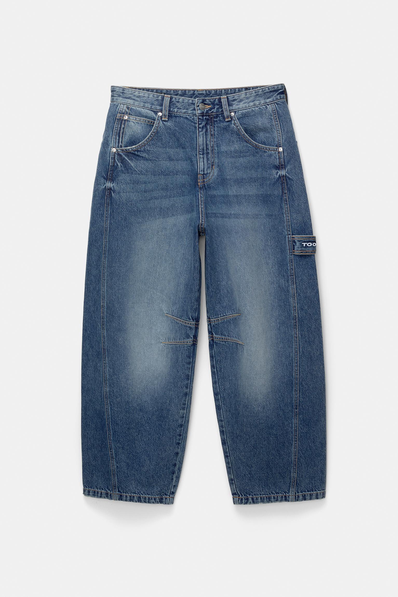 Balloon fit jeans with embroidered pocket Product Image