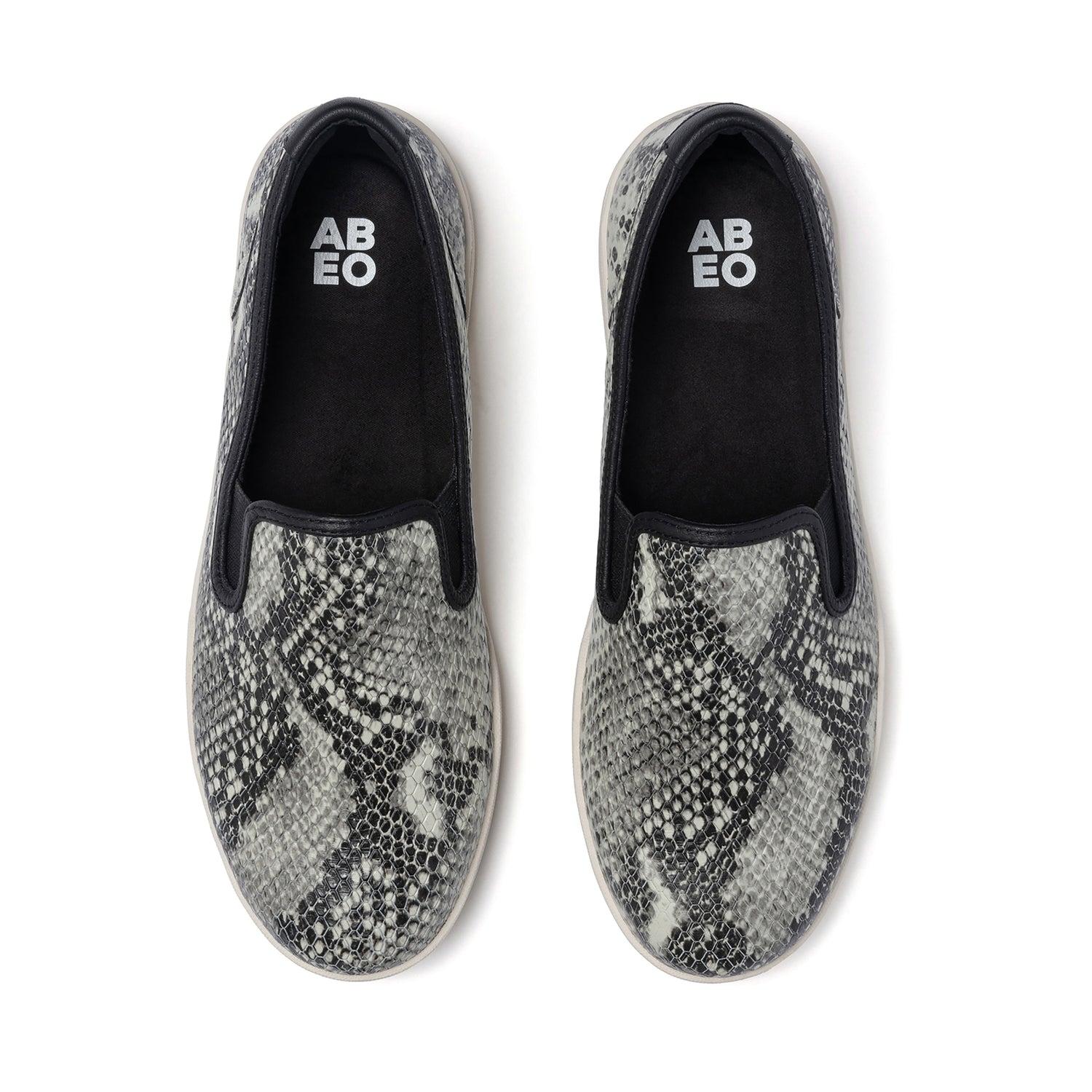 Encore Slip On Metatarsal Female Product Image