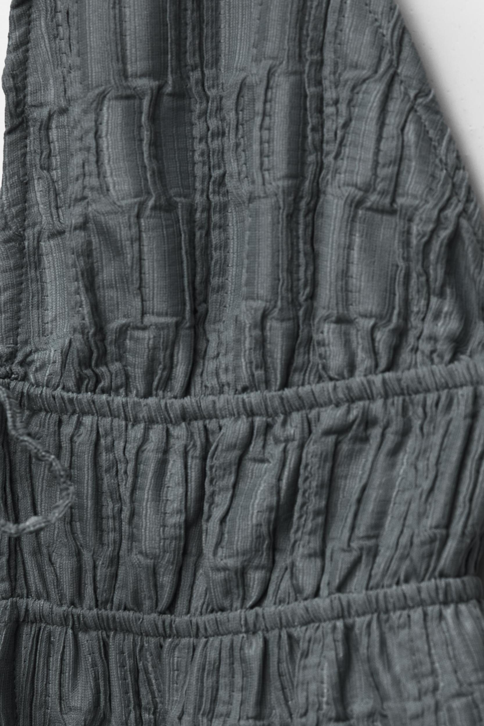 Textured halter top Product Image