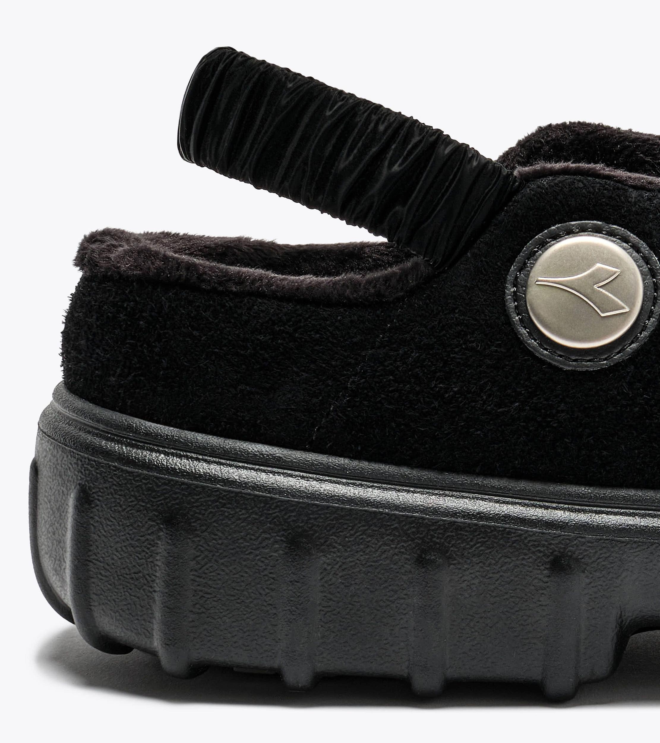 L. WINTER SABOT Product Image