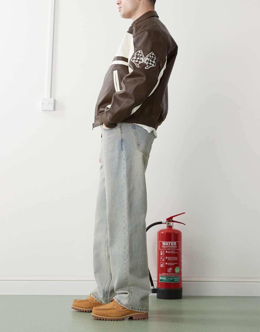 Dr Denim Omar wide relaxed fit straight leg jeans in canyon light vintage lightwash blue Product Image