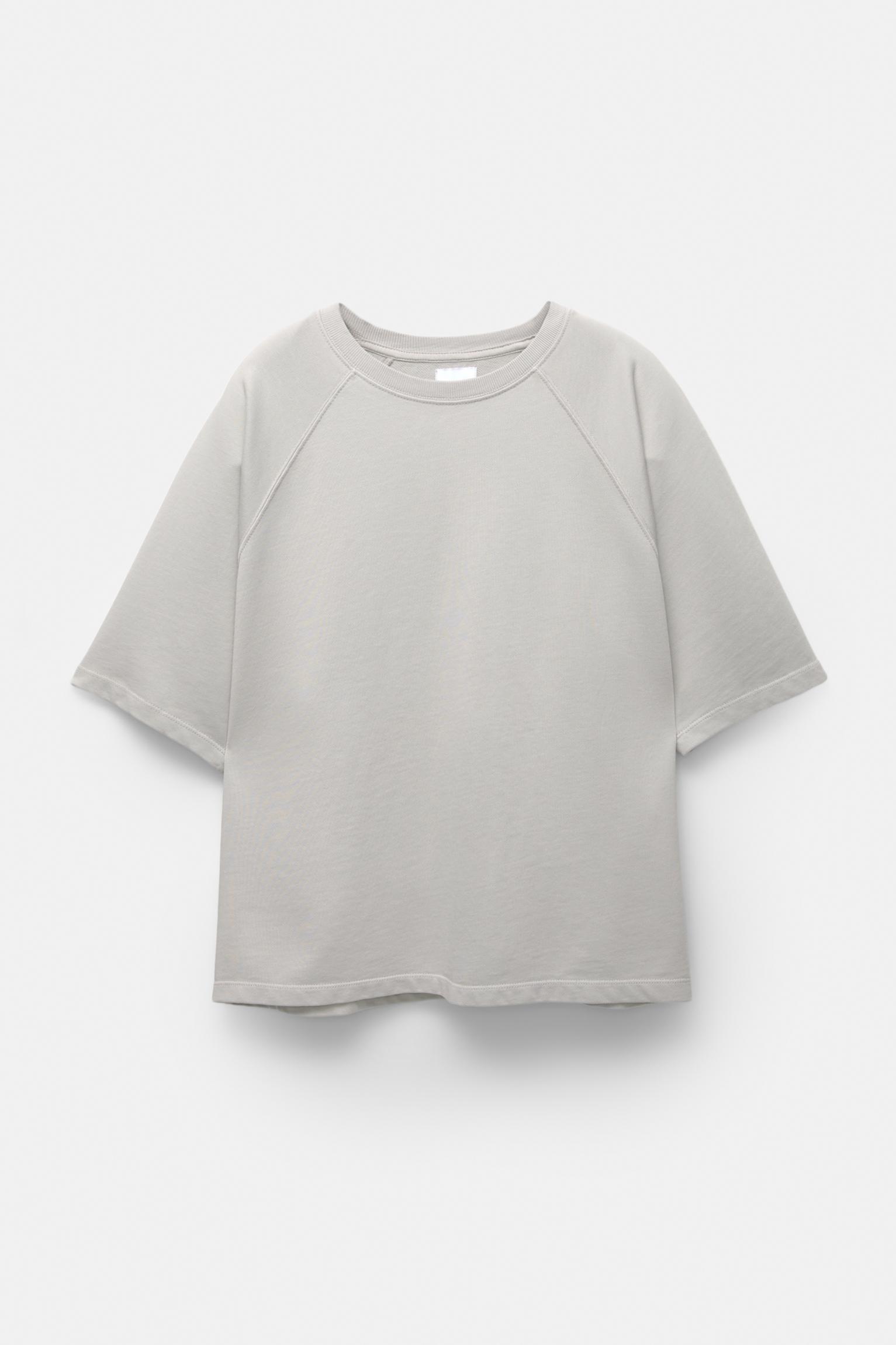 Short raglan sleeve sweatshirt Product Image