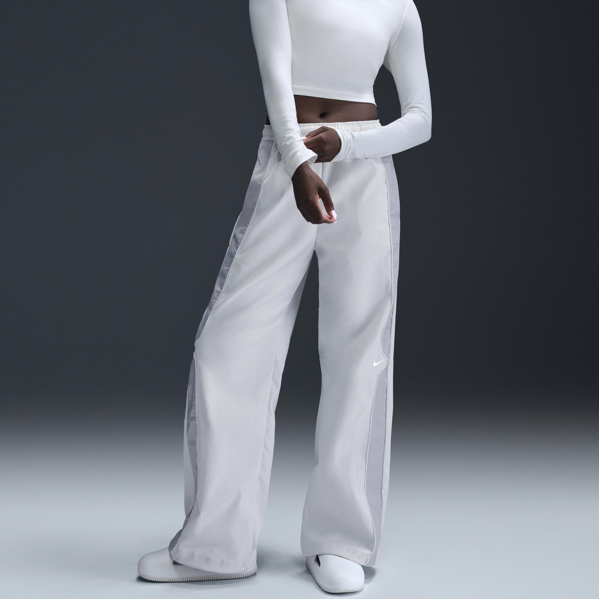 Nike Sportswear Women's Woven Pants Product Image