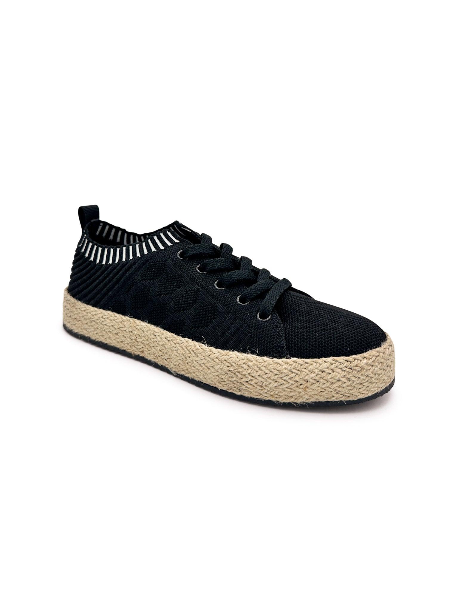 Yaras Sneakers in Black (Online Exclusive) Product Image