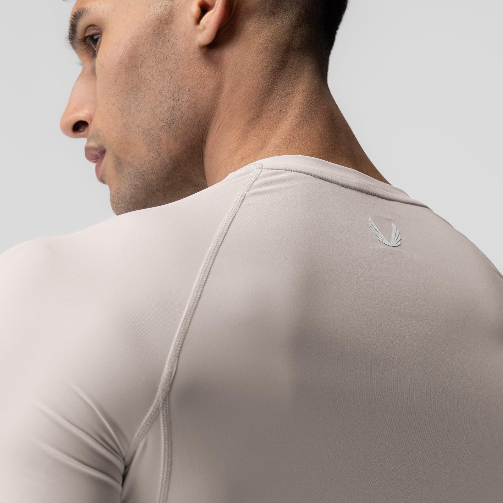 1027. WarpFlexx-Lite® Half-Sleeve Baselayer - Chai Product Image