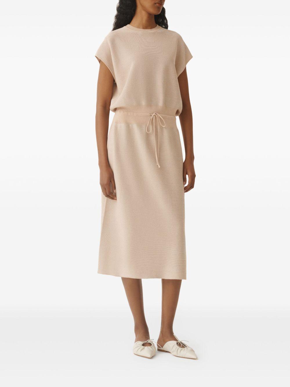 short-sleeve midi dress Product Image