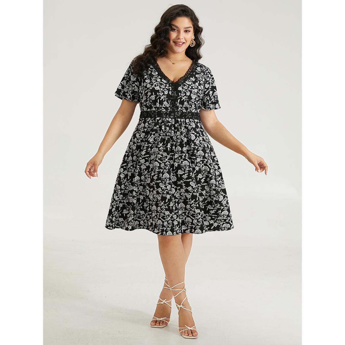 Plus Size Silhouette Floral Print V Neck Ruffles Lace Panel Dress BlackFlower Women Elegant Printed V-neck Short sleeve Curvy Midi Dress BloomChic 18-20/2X Product Image