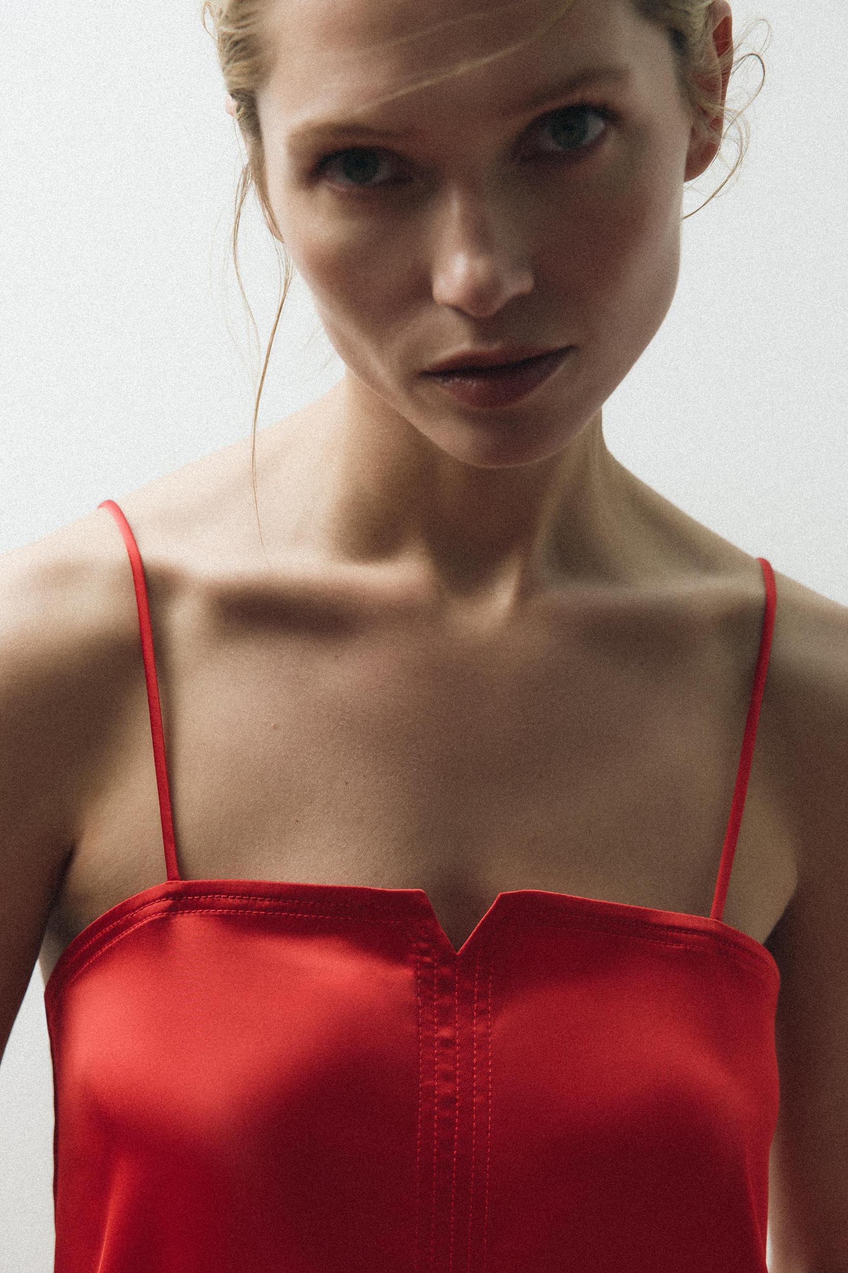 SATIN EFFECT TANK TOP Product Image