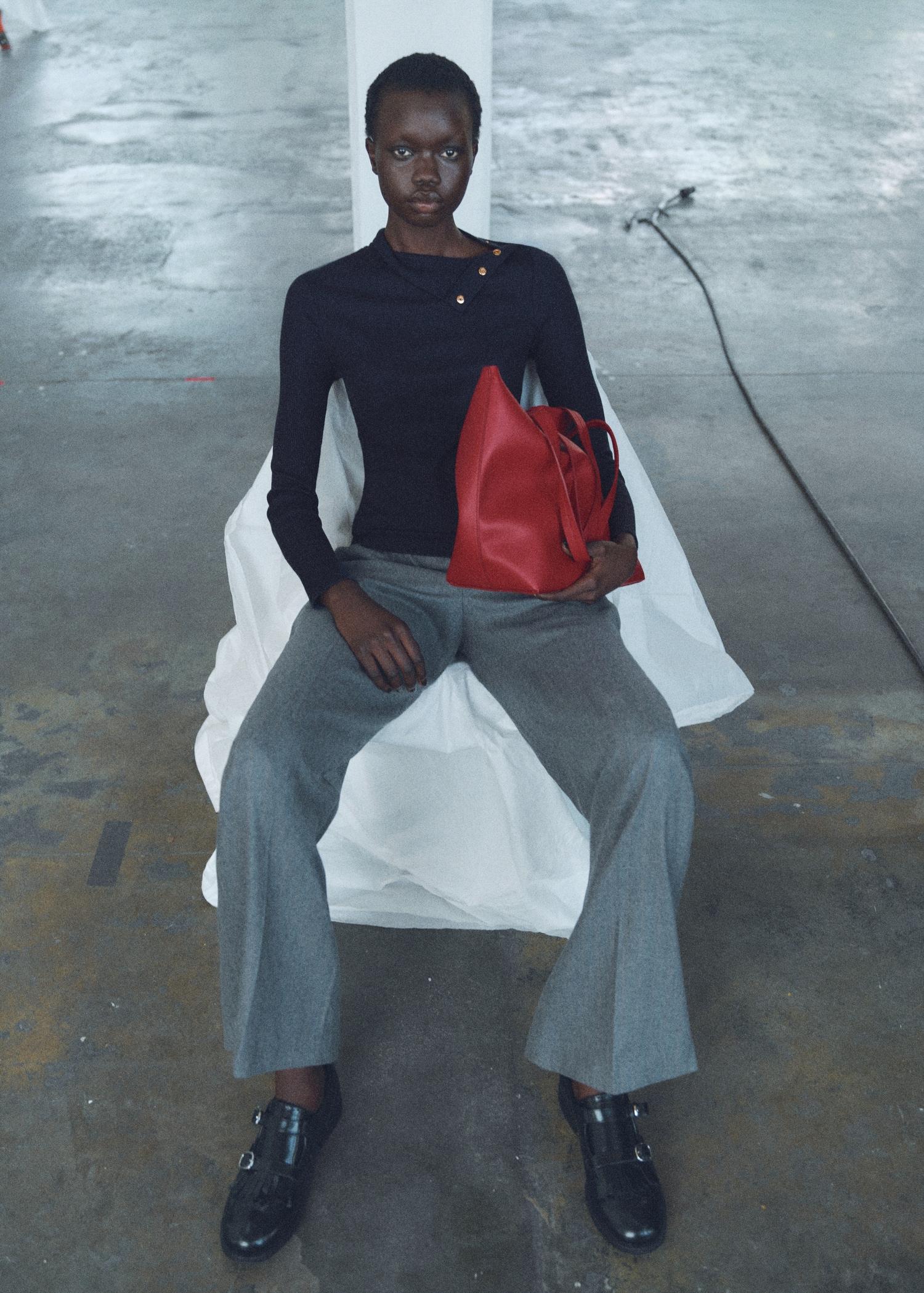 Ribbed knit button-down T-shirt - Women | MANGO USA Product Image