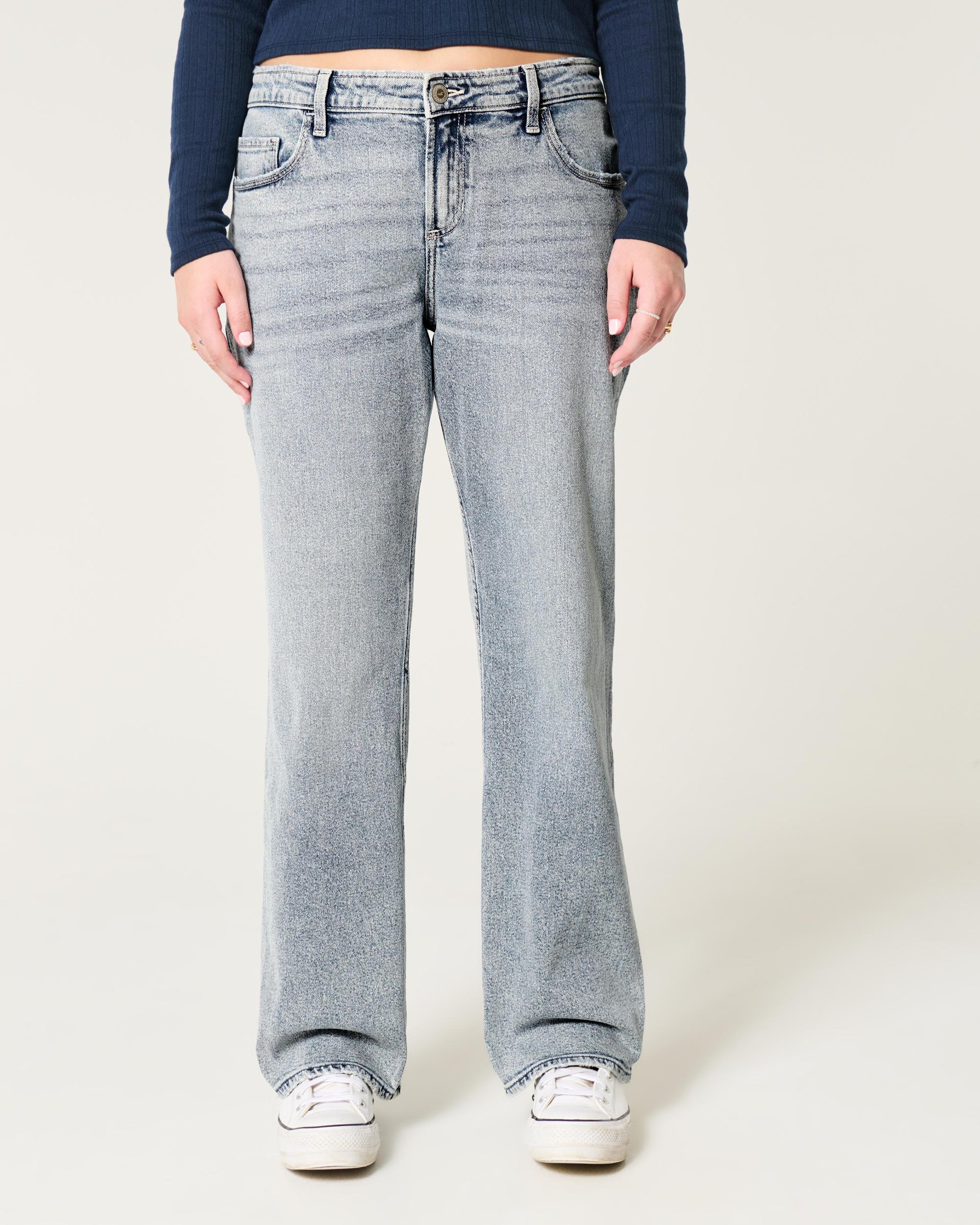 Low-Rise Medium Wash Relaxed Straight Jeans Product Image
