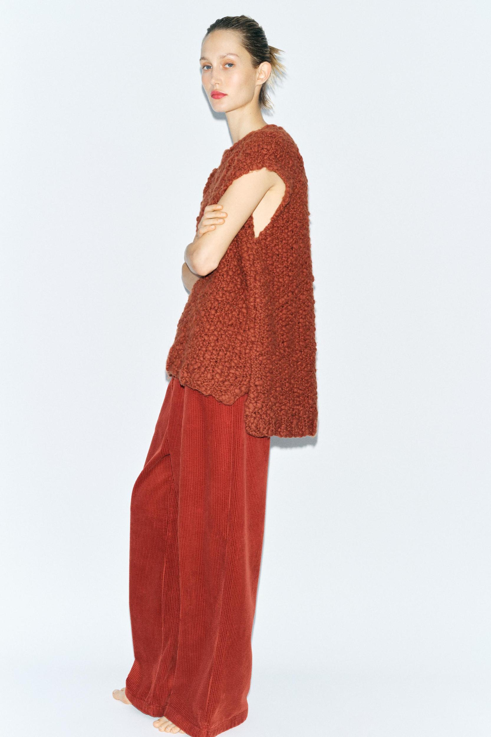 OVERSIZED TEXTURED KNIT VEST Product Image