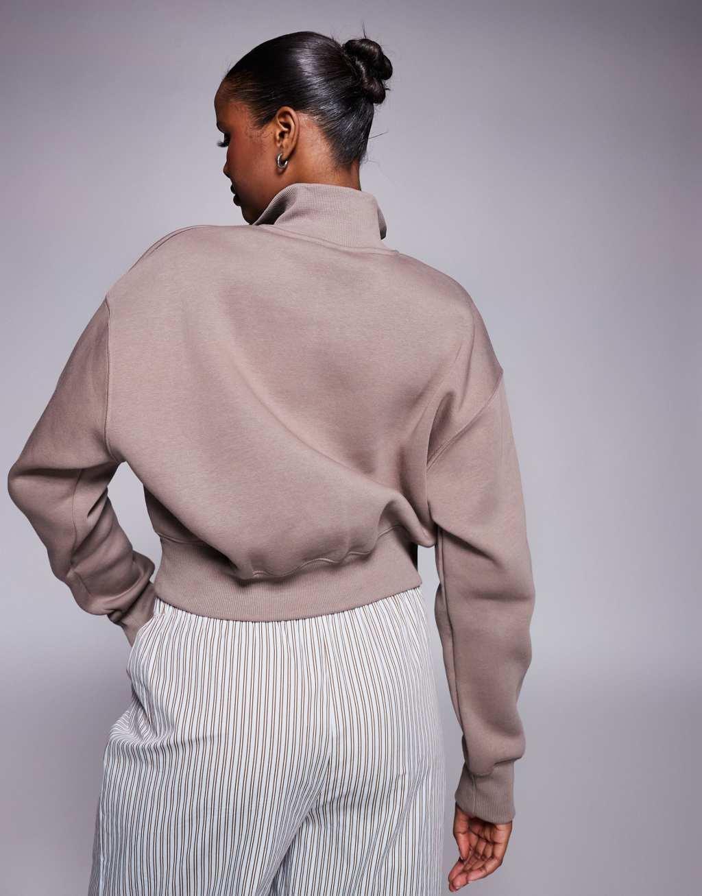 Nike Phoenix Fleece half zip sweatshirt in brown Product Image