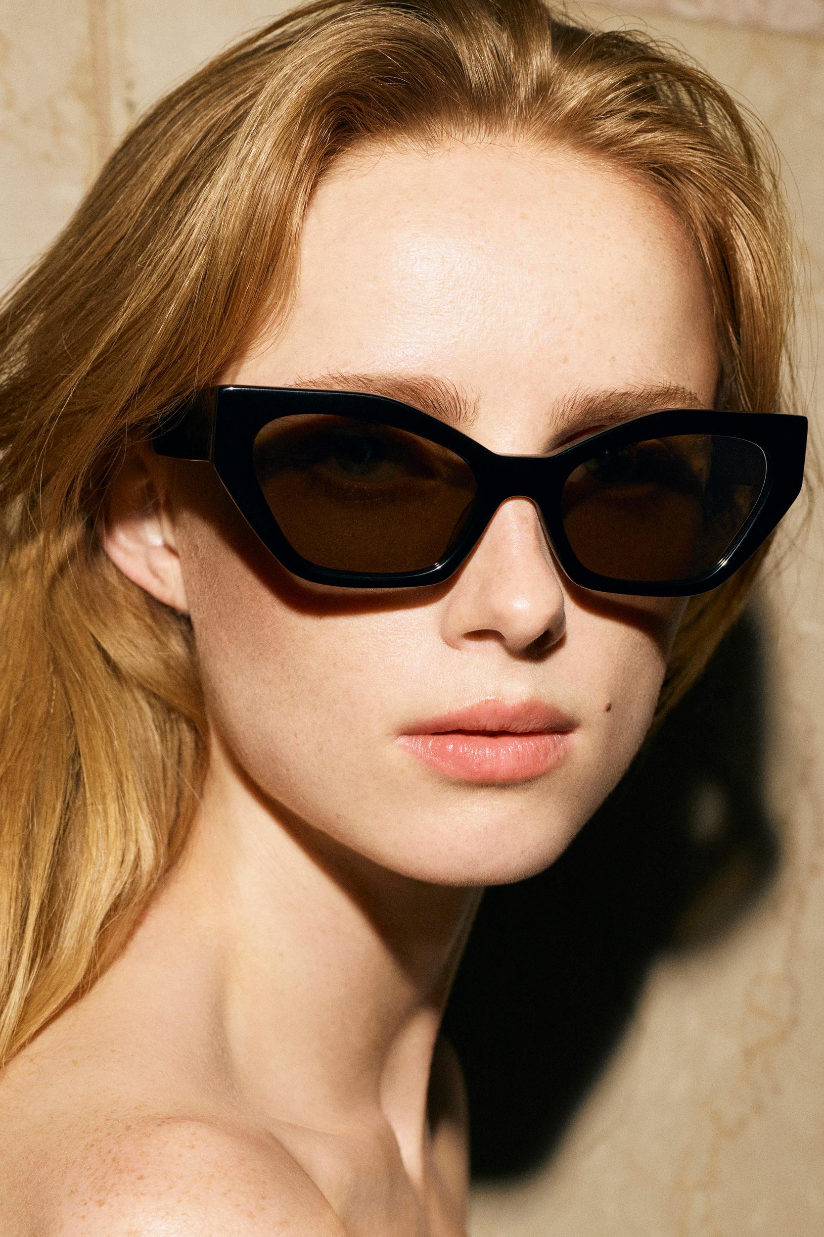 ANGULAR CAT-EYE SUNGLASSES Product Image