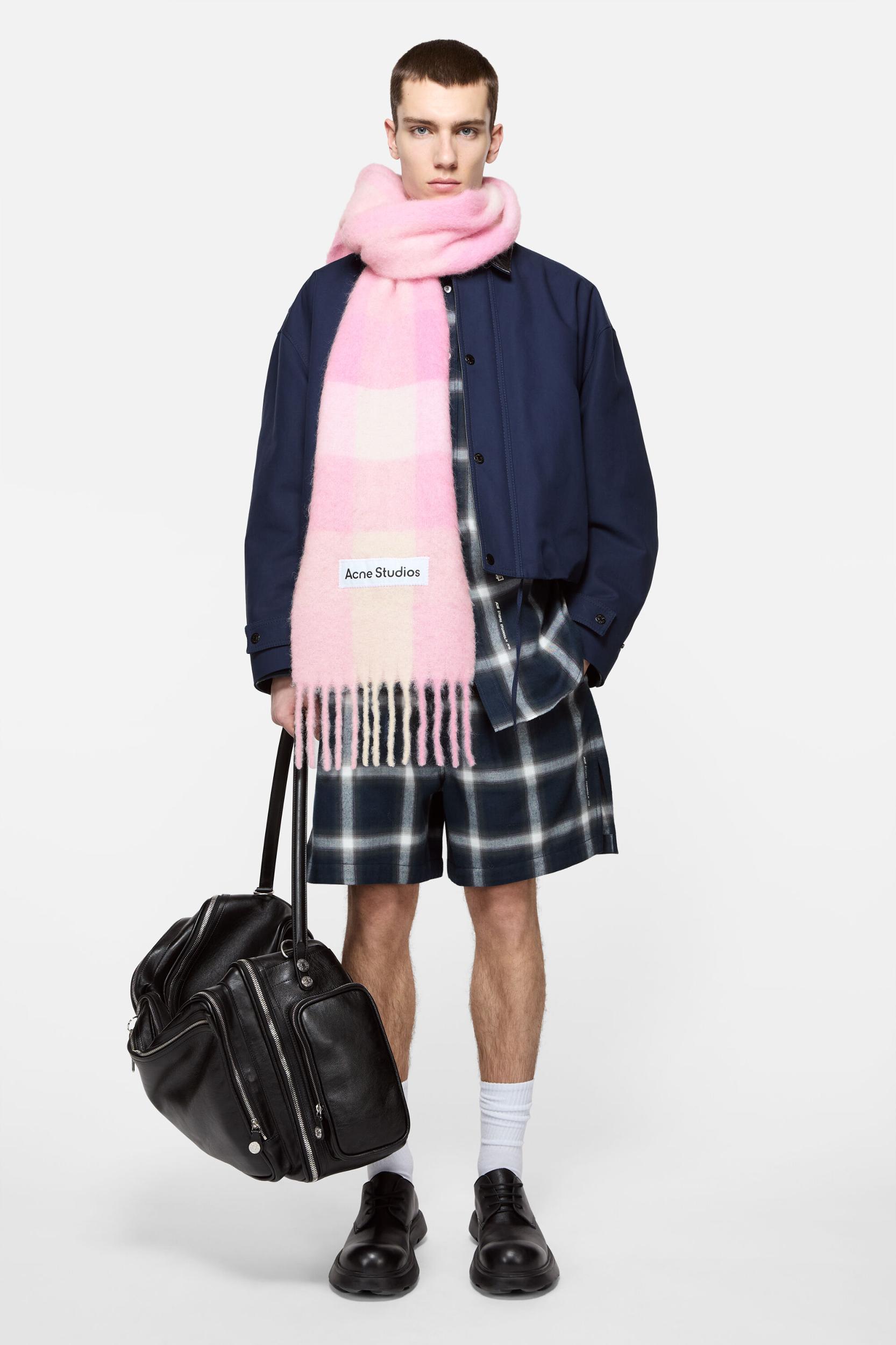 Mohair checked scarf Product Image