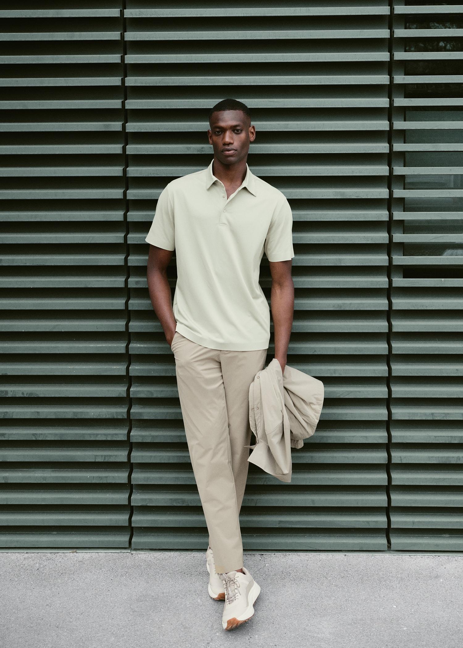 Slim-fit water-repellent pants - Men | MANGO USA Product Image