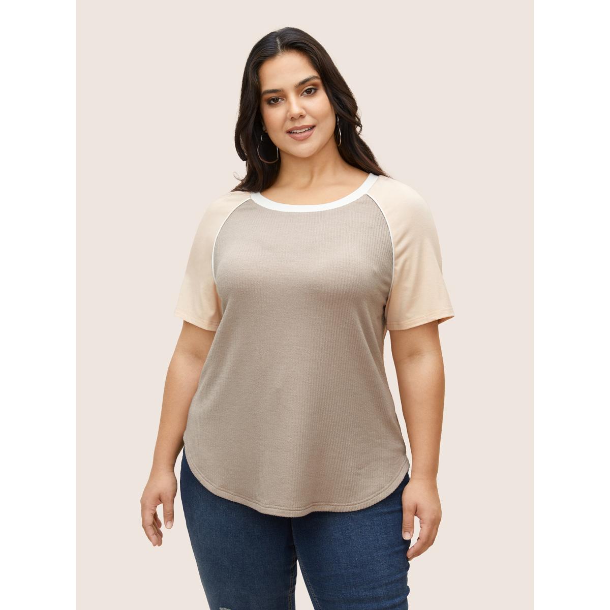 Plus Size Round Neck Contrast Raglan Sleeve T-shirt Tan Women Casual Contrast Round Neck Everyday T-shirts BloomChic 26/4X Product Image