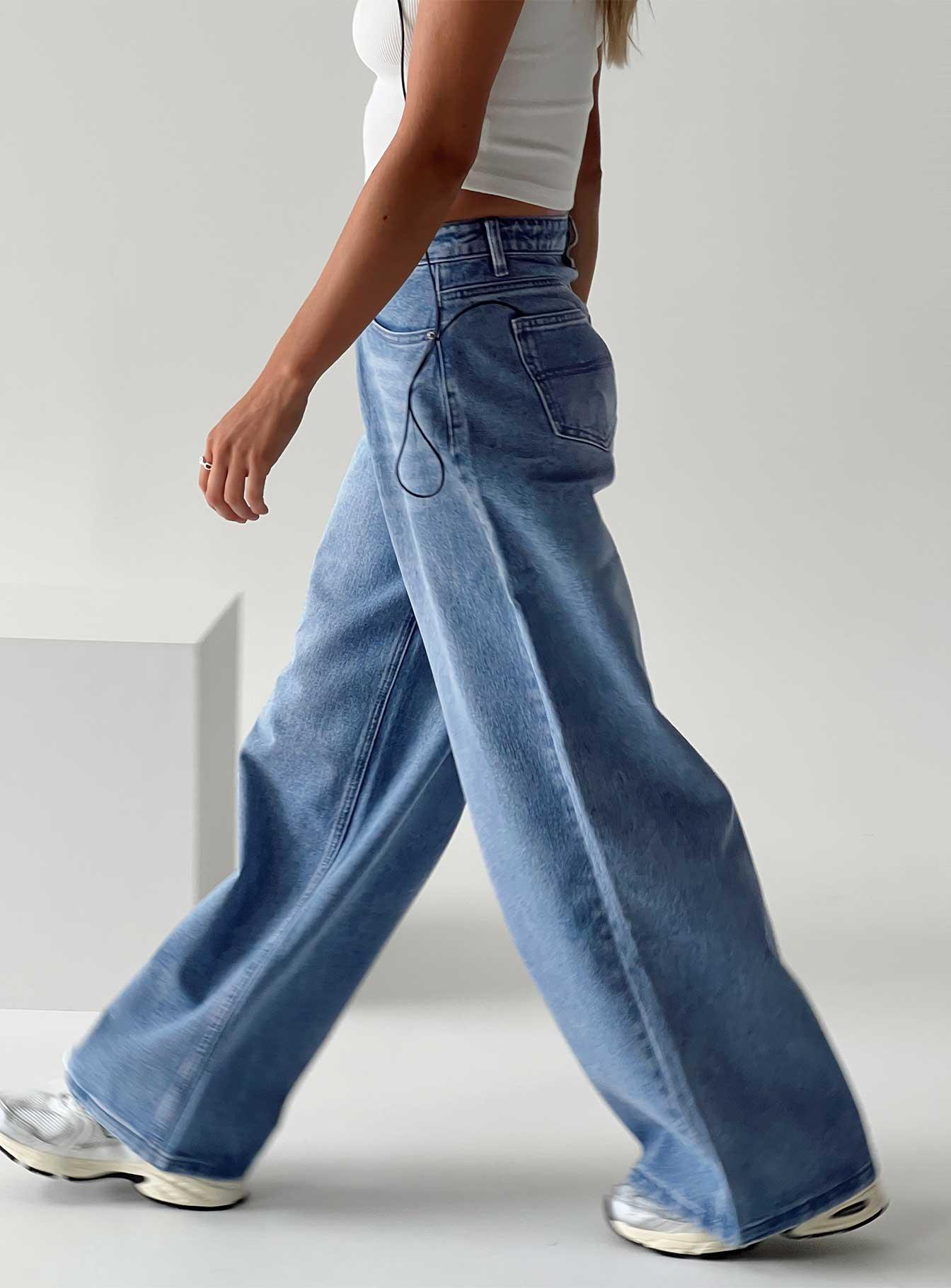 Naylor Mid Rise Wide Leg Jeans Light Blue Wash Product Image