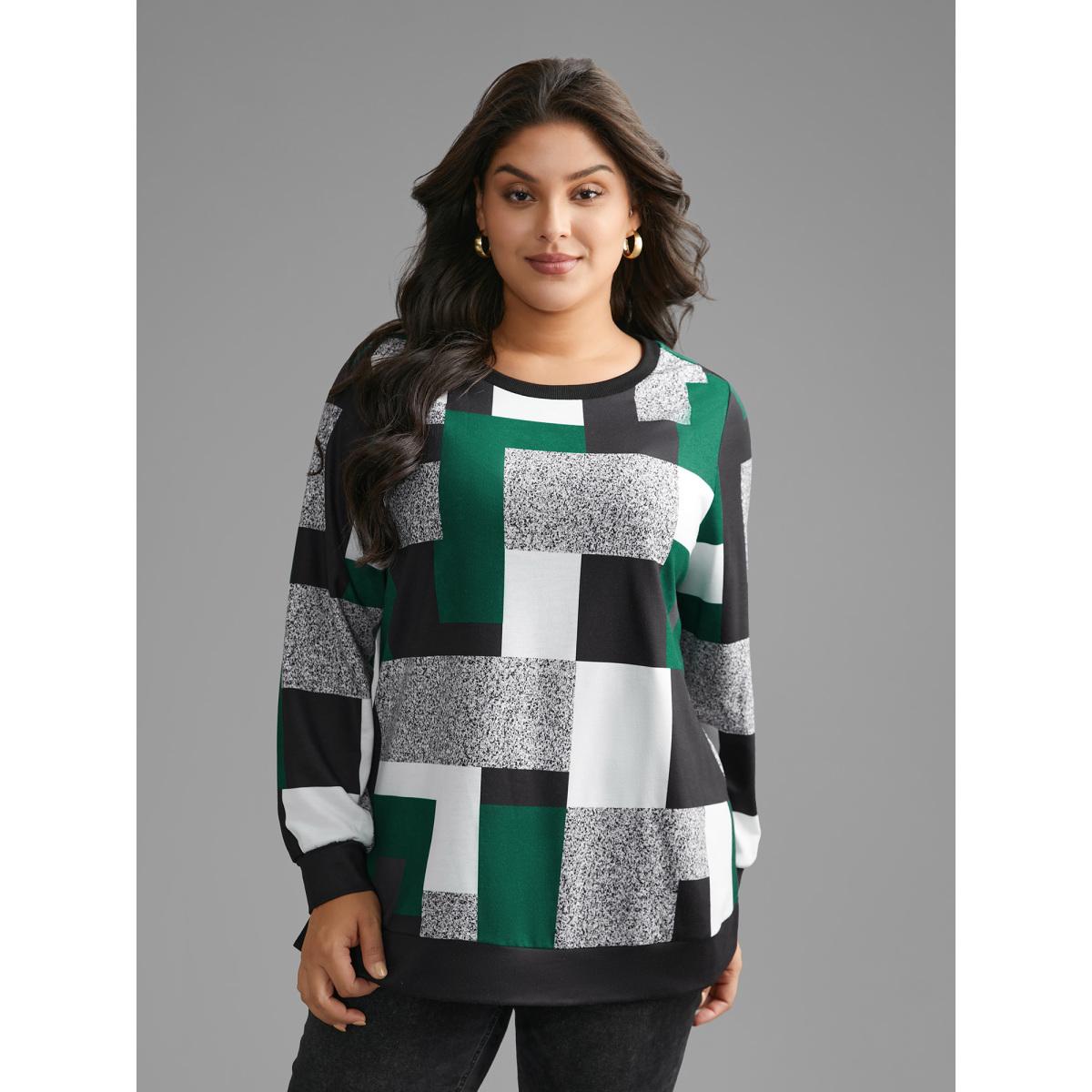 Plus Size Asymmetrical Colorblock Contrast Slit Hem Sweatshirt Women DarkGreen Casual Contrast Loose Round Neck Everyday Sweatshirts BloomChic 30/6X Product Image