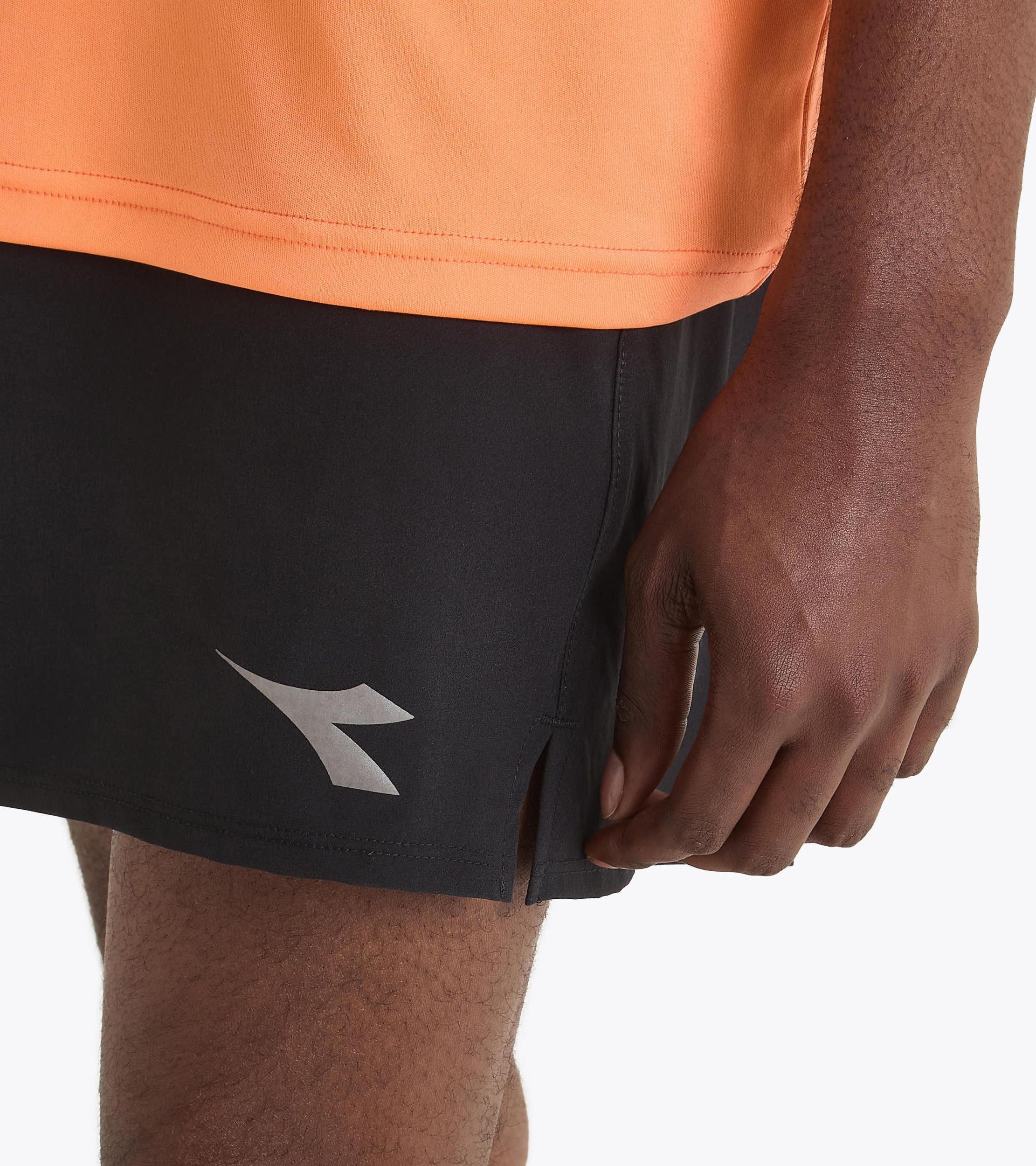 SHORTS RUN 5 Product Image