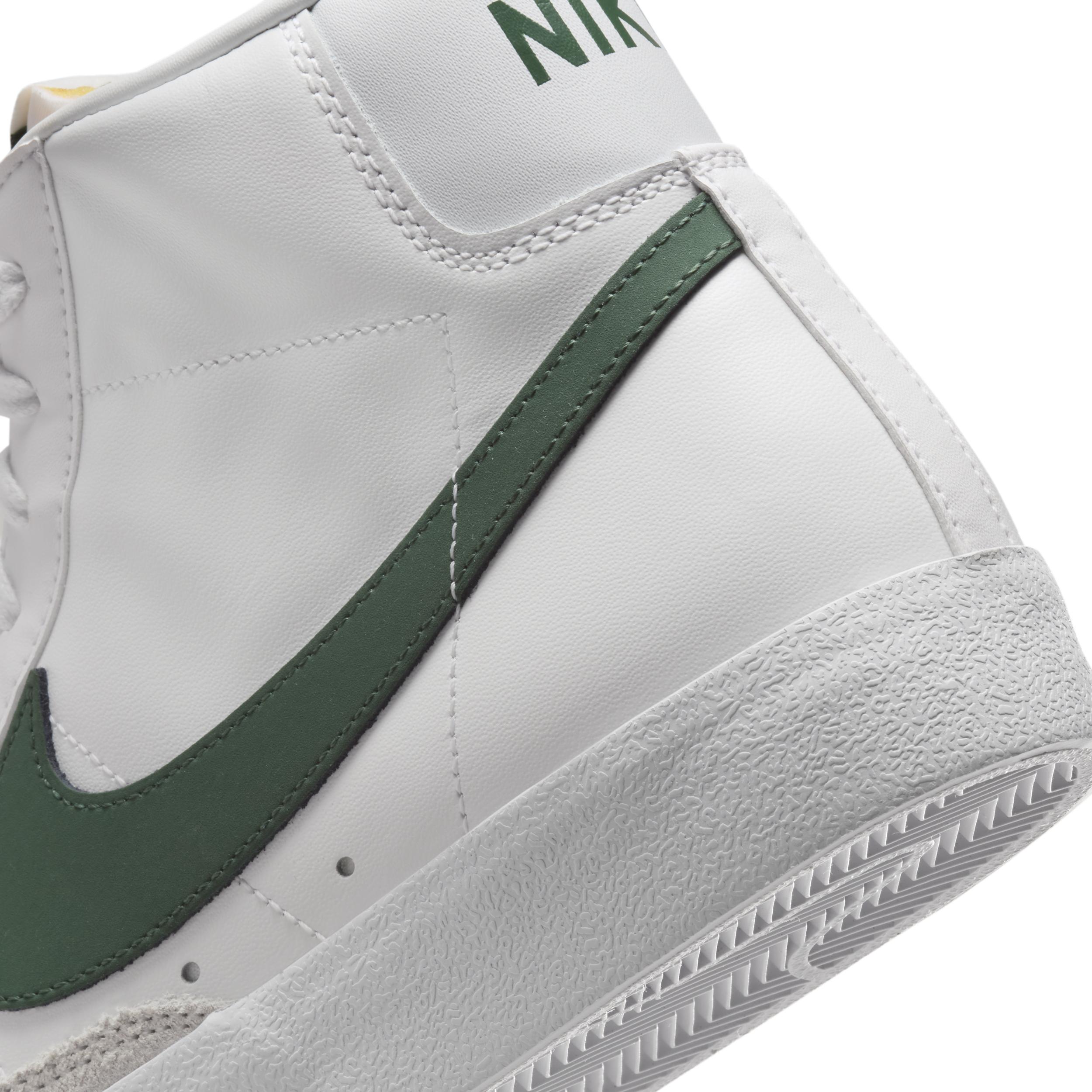 Nike Men's Blazer Mid '77 Vintage Shoes Product Image