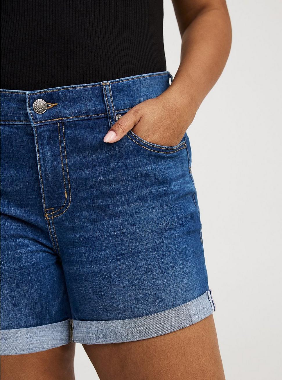 5'' Perfect Mid-Rise Short Product Image