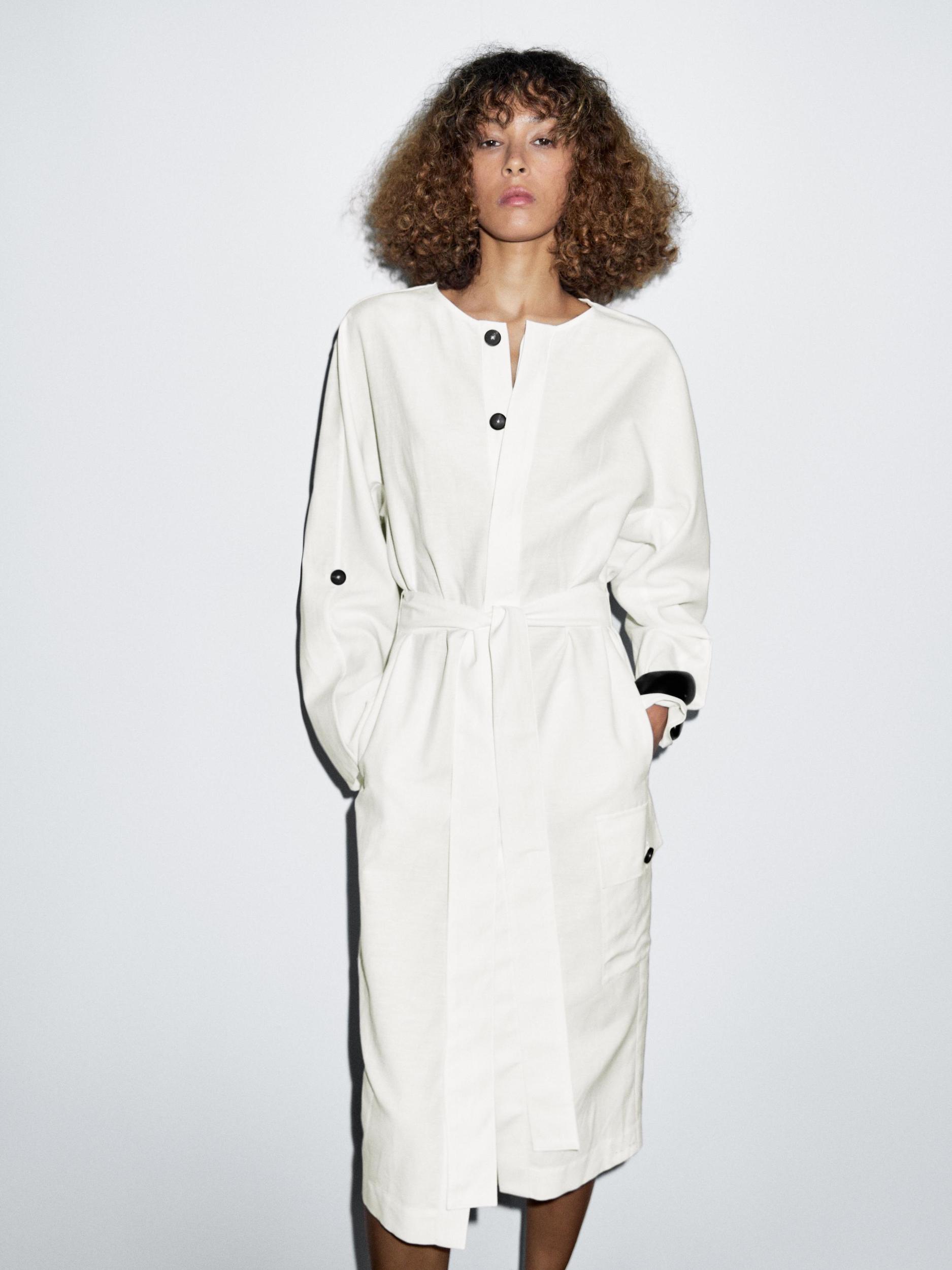 Shirt dress with contrast buttons Product Image