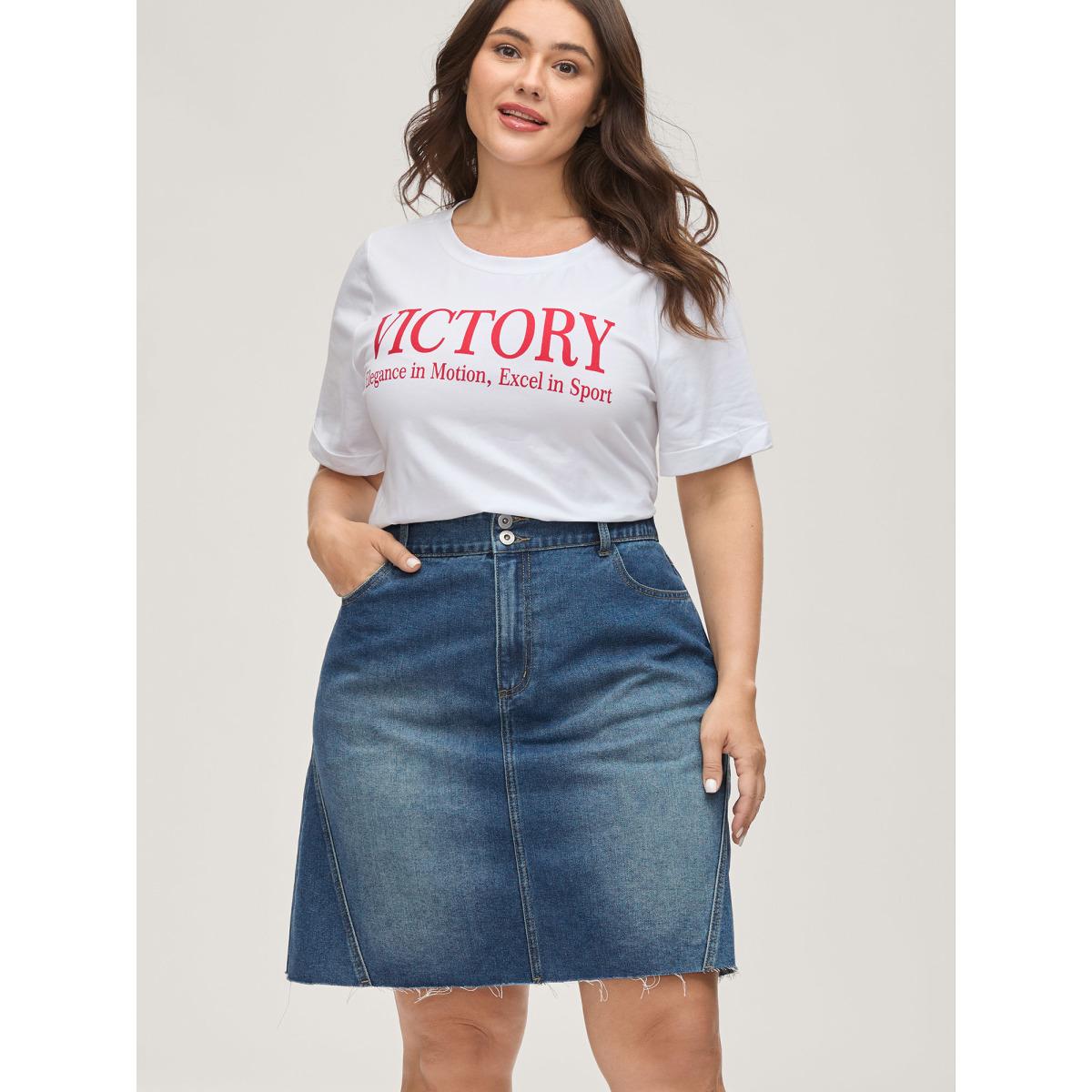 Plus Size Stretchy Waist Classic Denim Skirt Women Midblue Everyday-Casual No stretch Light Wash 20/2X Slanted pocket Denim Skirts BloomChic Product Image