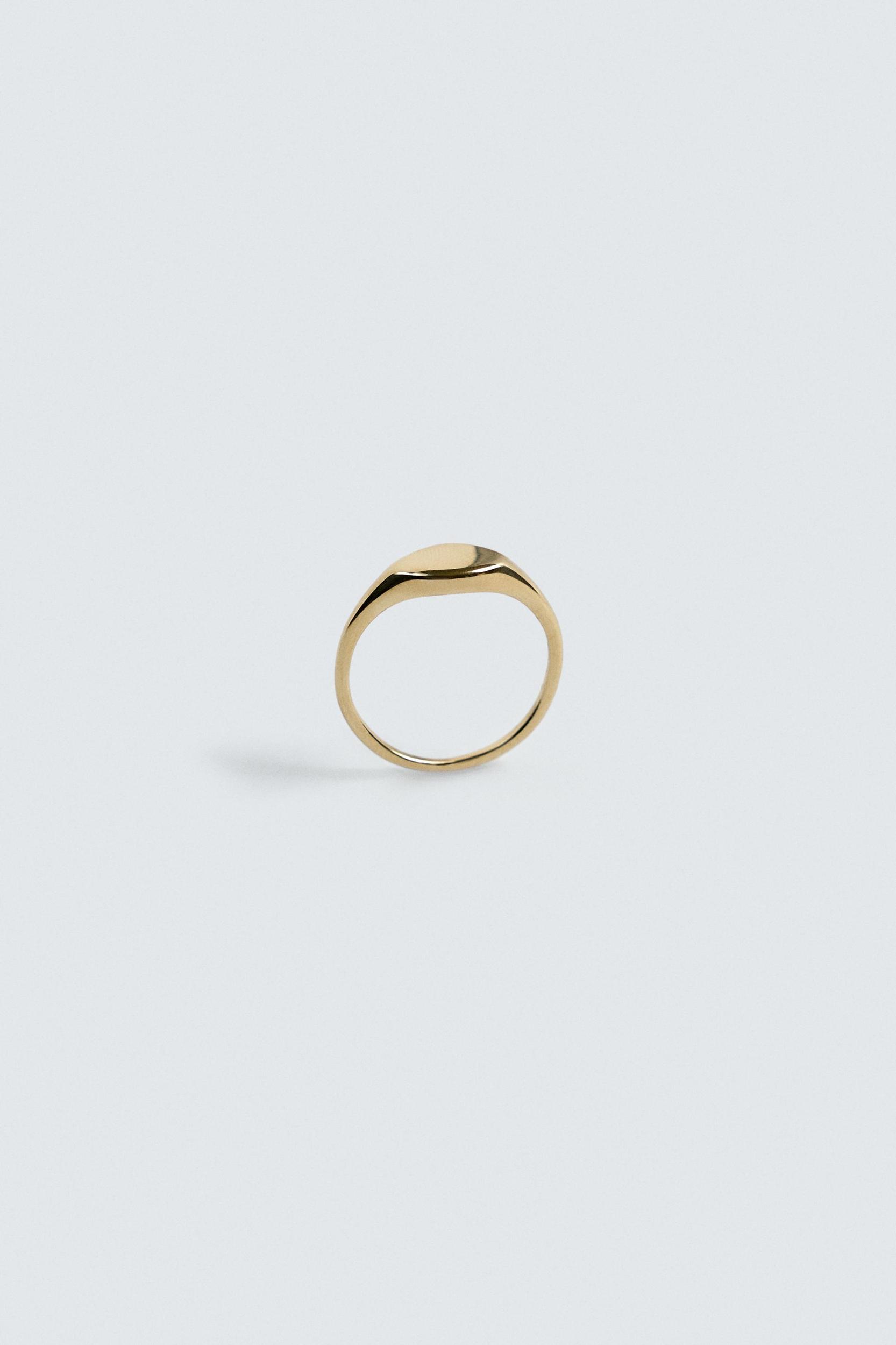 SIGNET RING Product Image