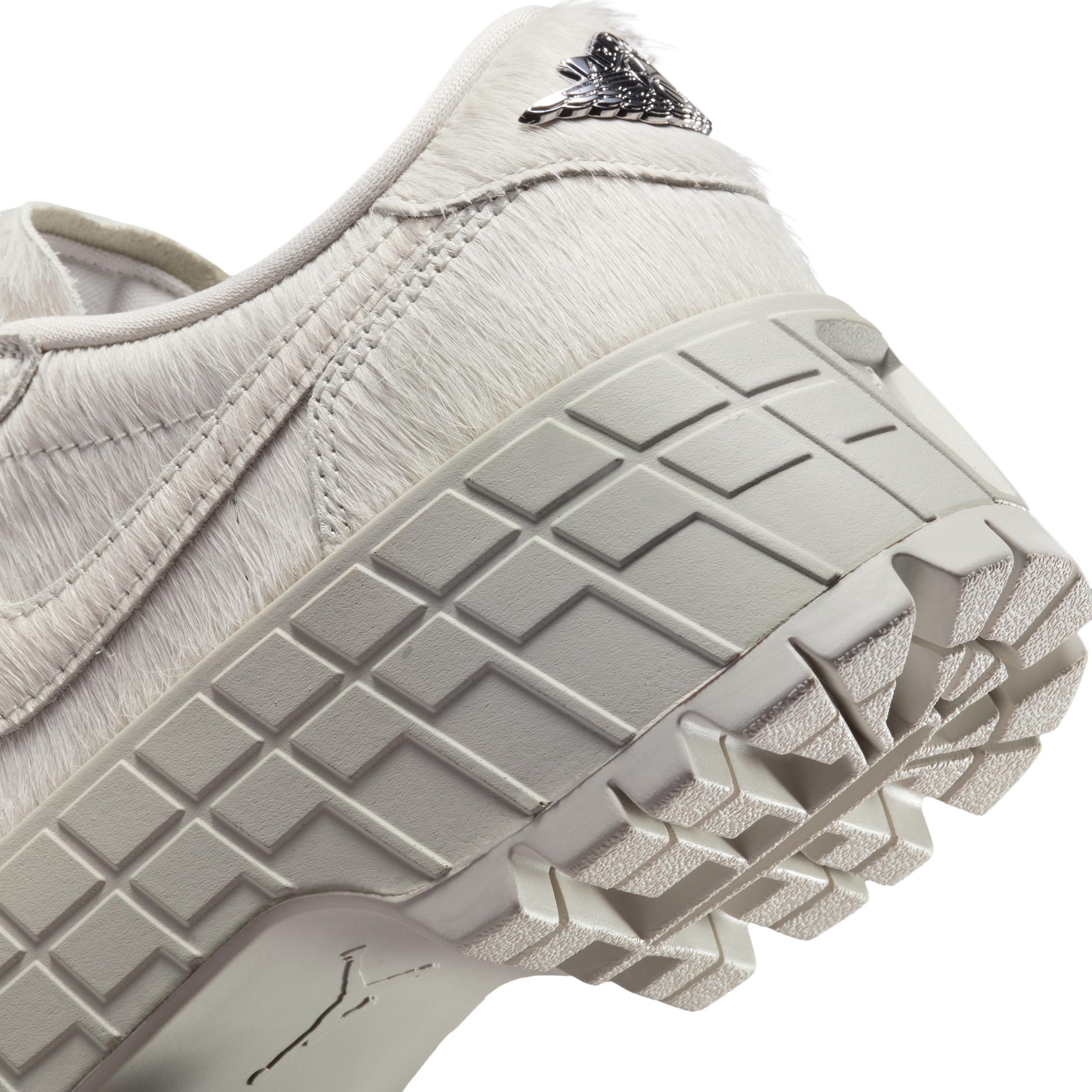 Air Jordan 1 Brooklyn Low Women's Shoes Product Image