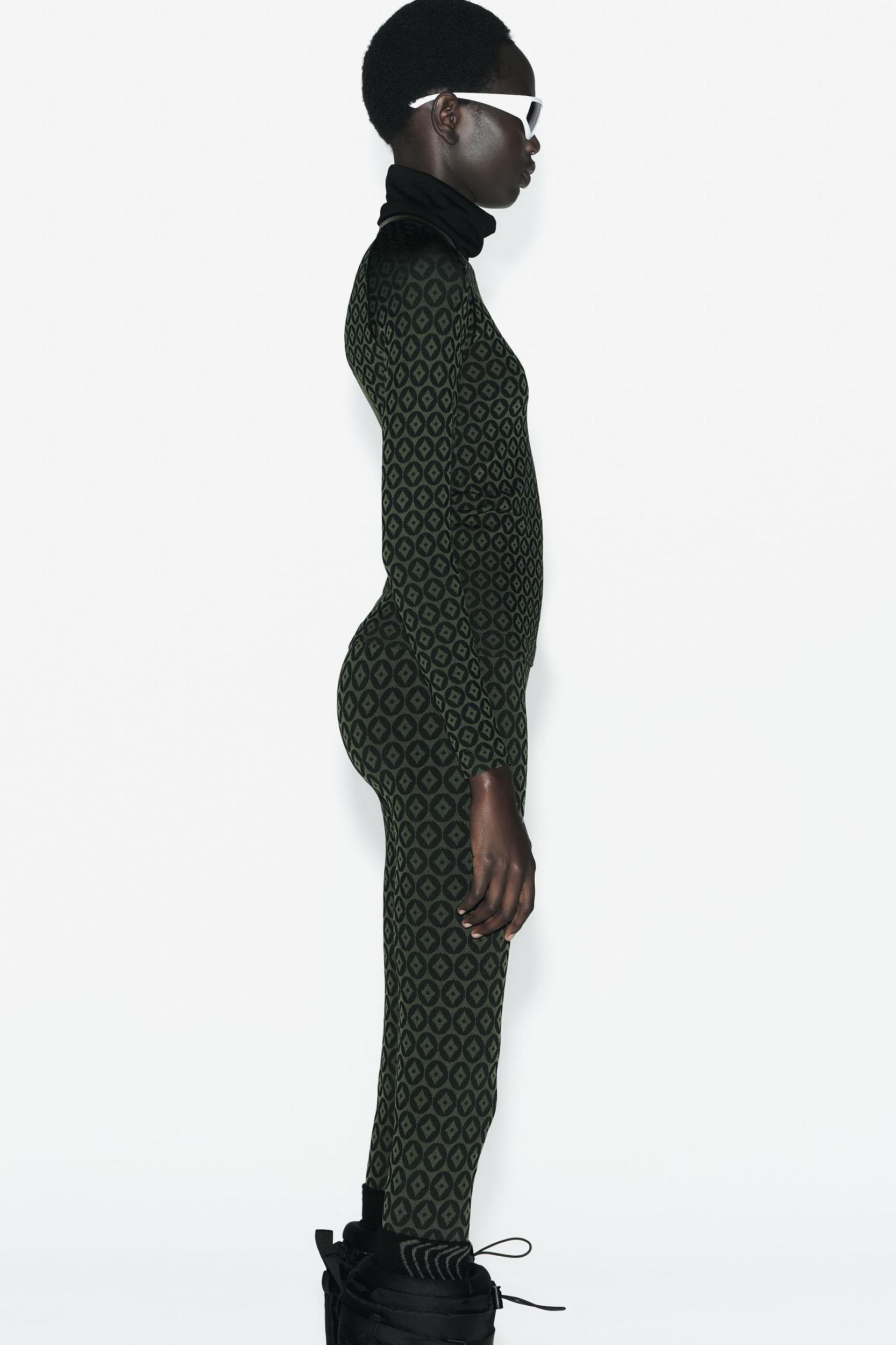 THERMOLITE® THERMAL JACQUARD T-SHIRT SKI COLLECTION Product Image