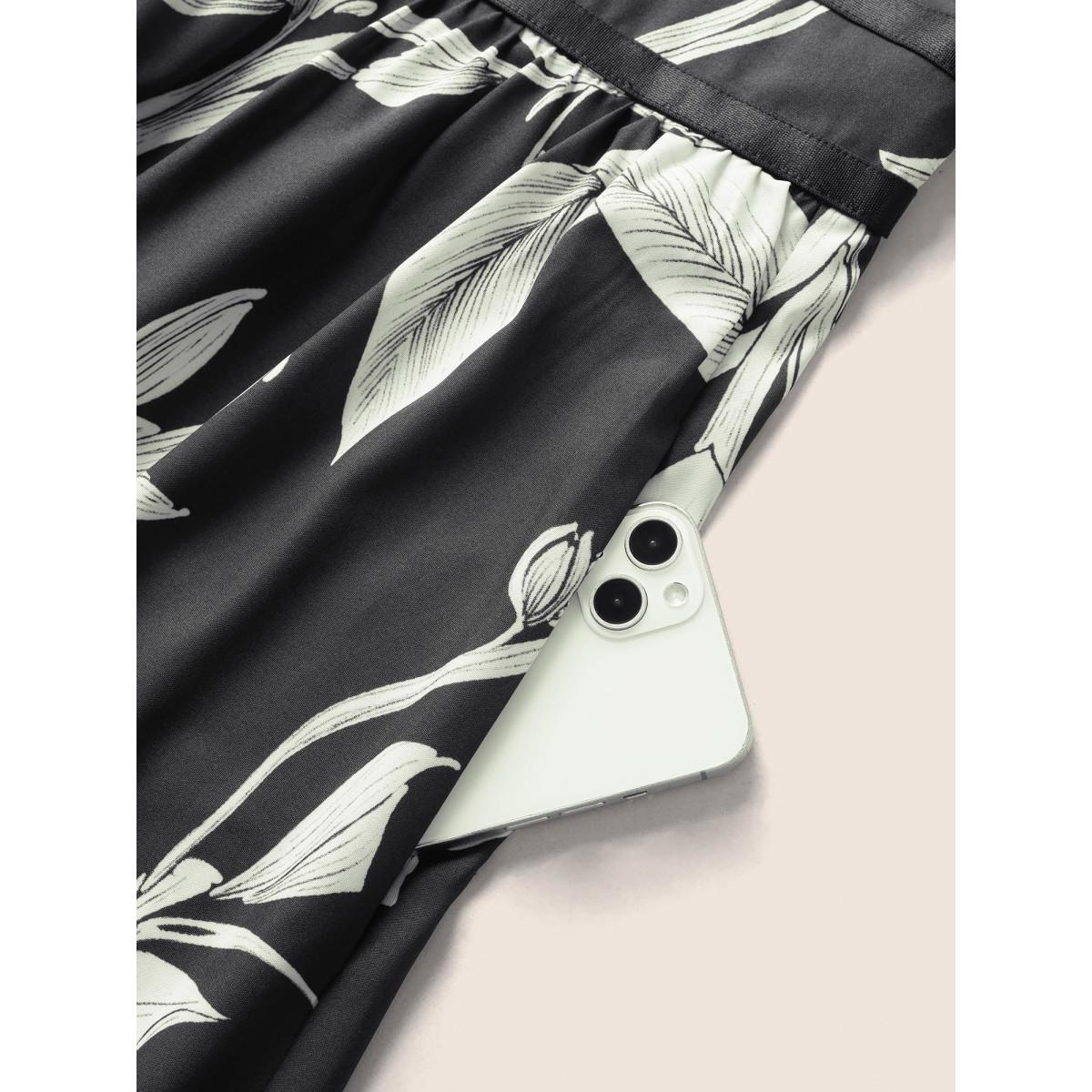 Plus Size Floral Print Gathered Pocket Tank Dress Black Women Casual Pleated V-neck Sleeveless Curvy BloomChic 14-16/1X Product Image