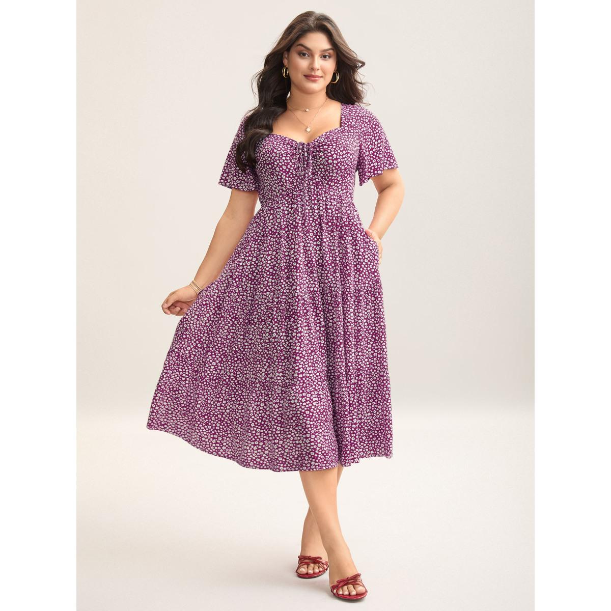 Plus Size Ditsy Floral Sweetheart Drawstring Pocket Tiered Dress Burgundy Women Timeless Non V-neck Short sleeve Curvy Midi Dress BloomChic 14-16/1X Product Image