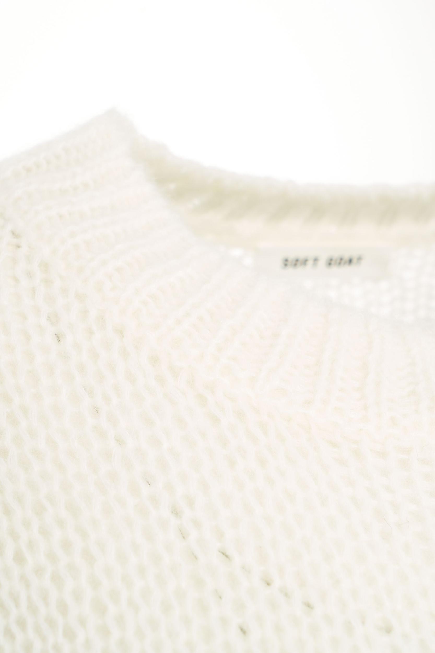 Oversized loose knit sweater Product Image