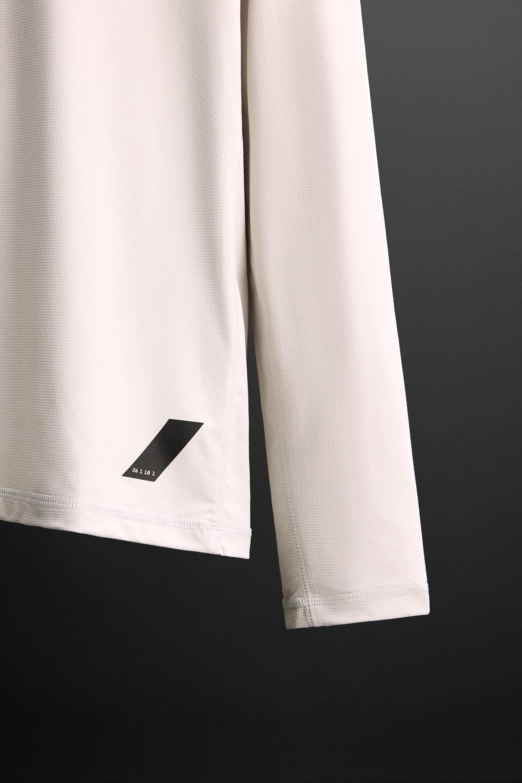 LONG SLEEVE TRAINING T-SHIRT Product Image